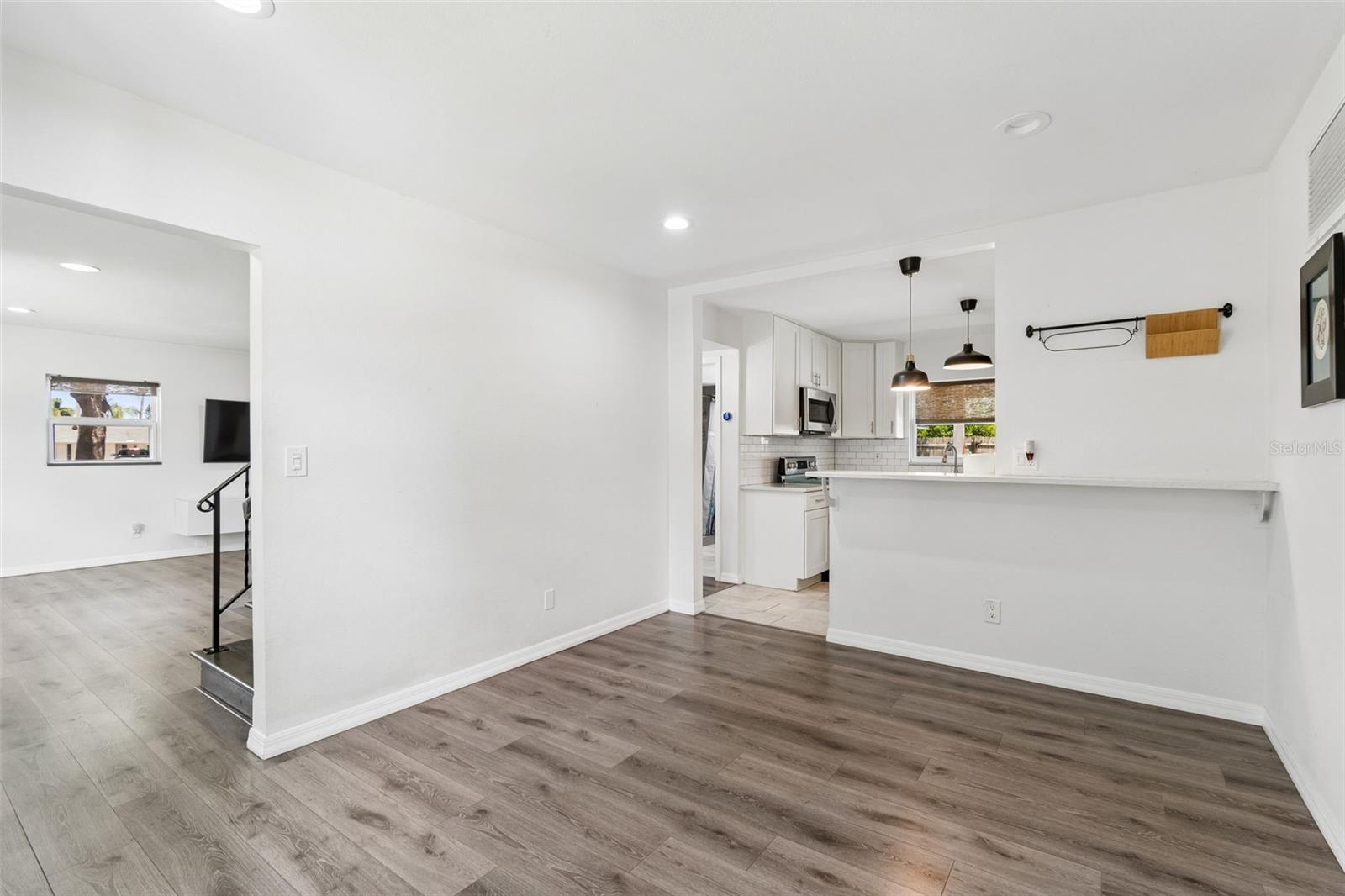 8043 124TH ST, SEMINOLE, FL, 33772