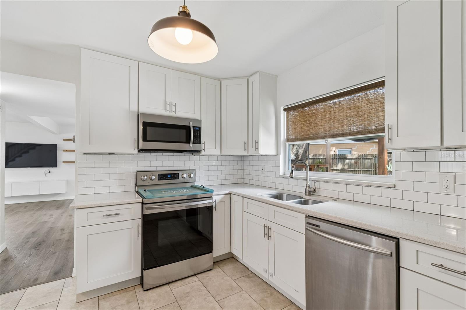 8043 124TH ST, SEMINOLE, FL, 33772