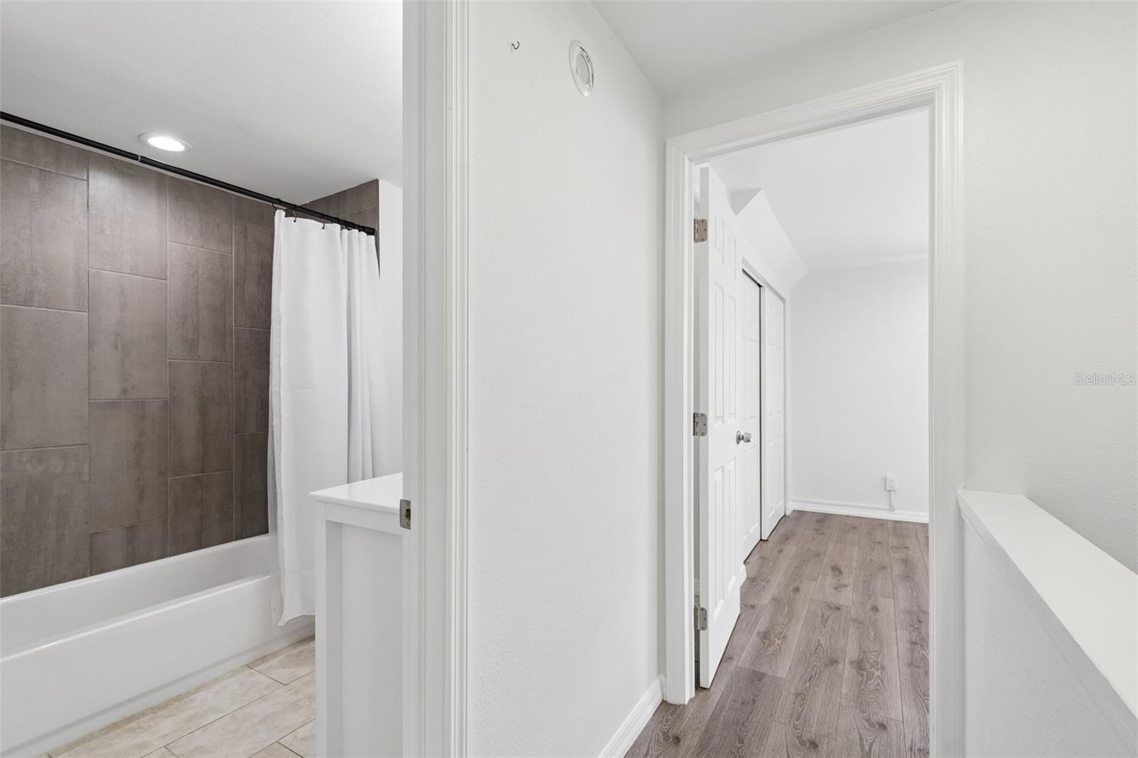 8043 124TH ST, SEMINOLE, FL, 33772