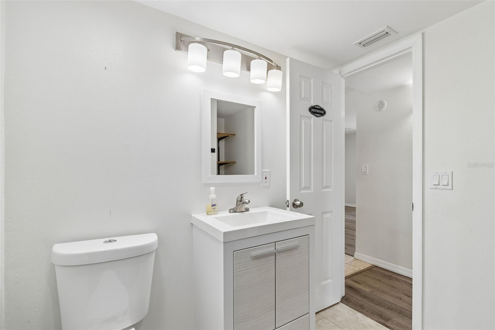 8043 124TH ST, SEMINOLE, FL, 33772