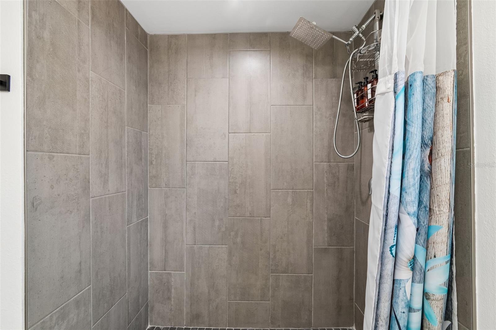 8043 124TH ST, SEMINOLE, FL, 33772