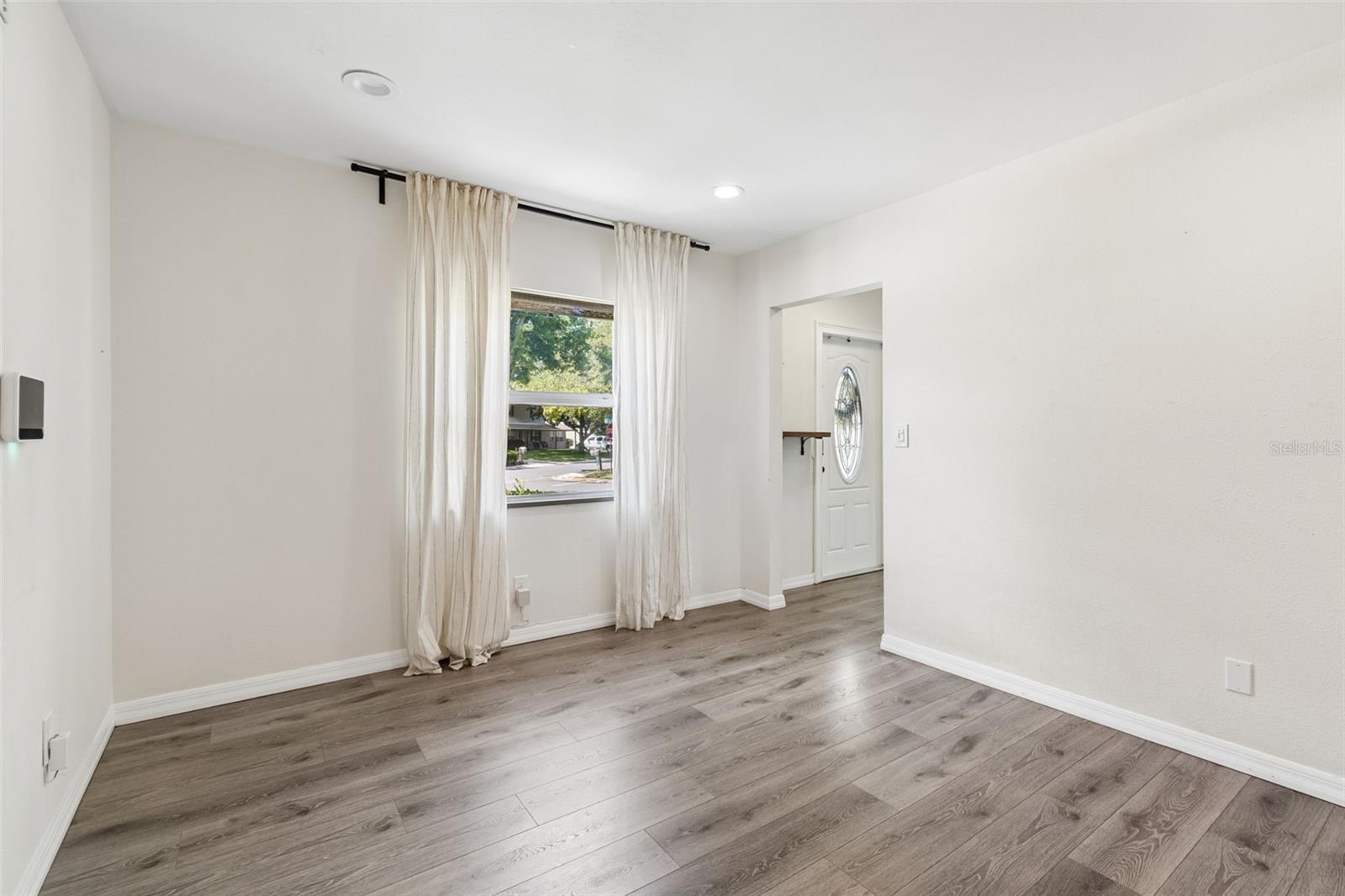 8043 124TH ST, SEMINOLE, FL, 33772