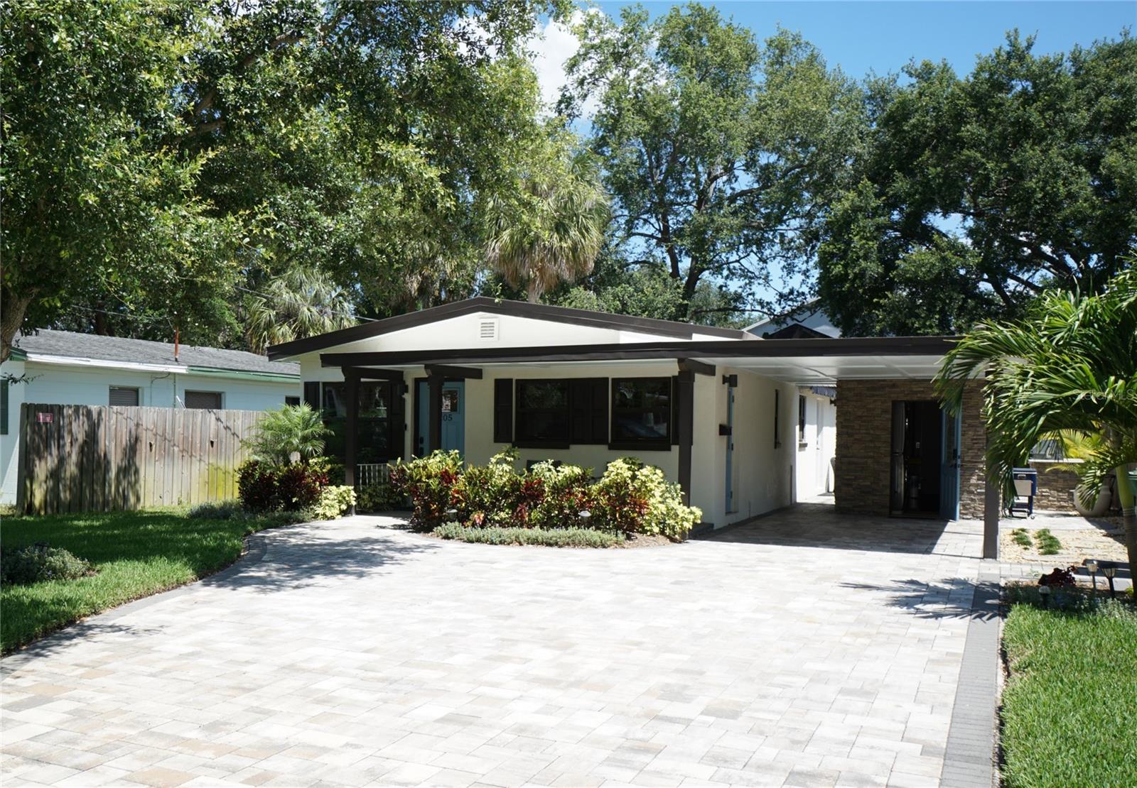 3205 W BALLAST POINT BLVD, TAMPA, FL, 33611