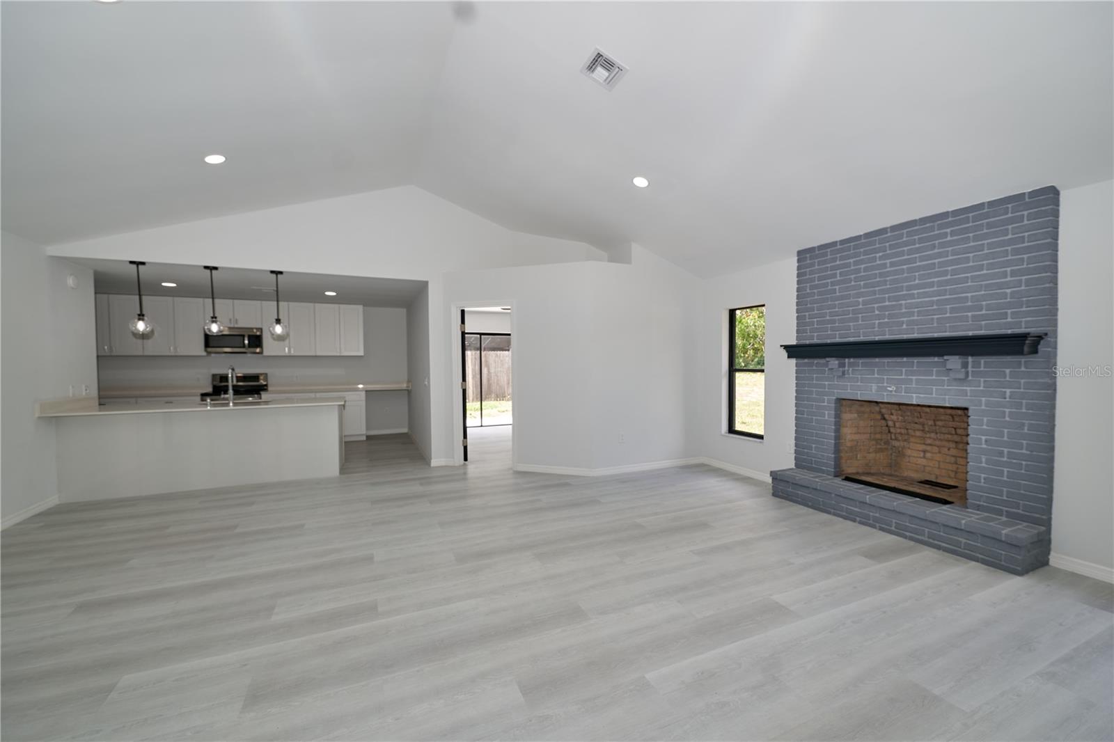 119 RIDGECREST DR, EUSTIS, FL, 32726