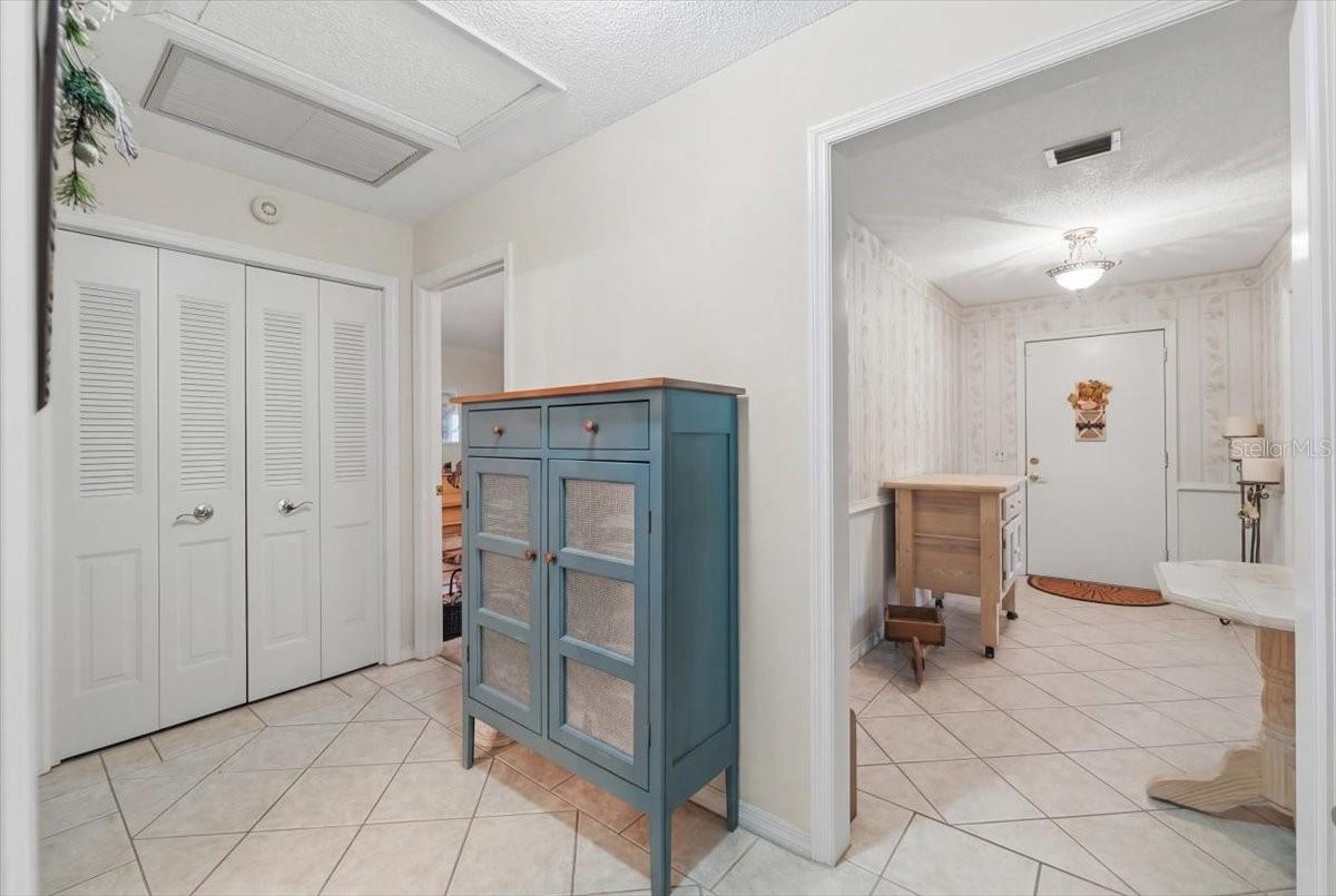 236 W LAKE INA DR, WINTER HAVEN, FL, 33884