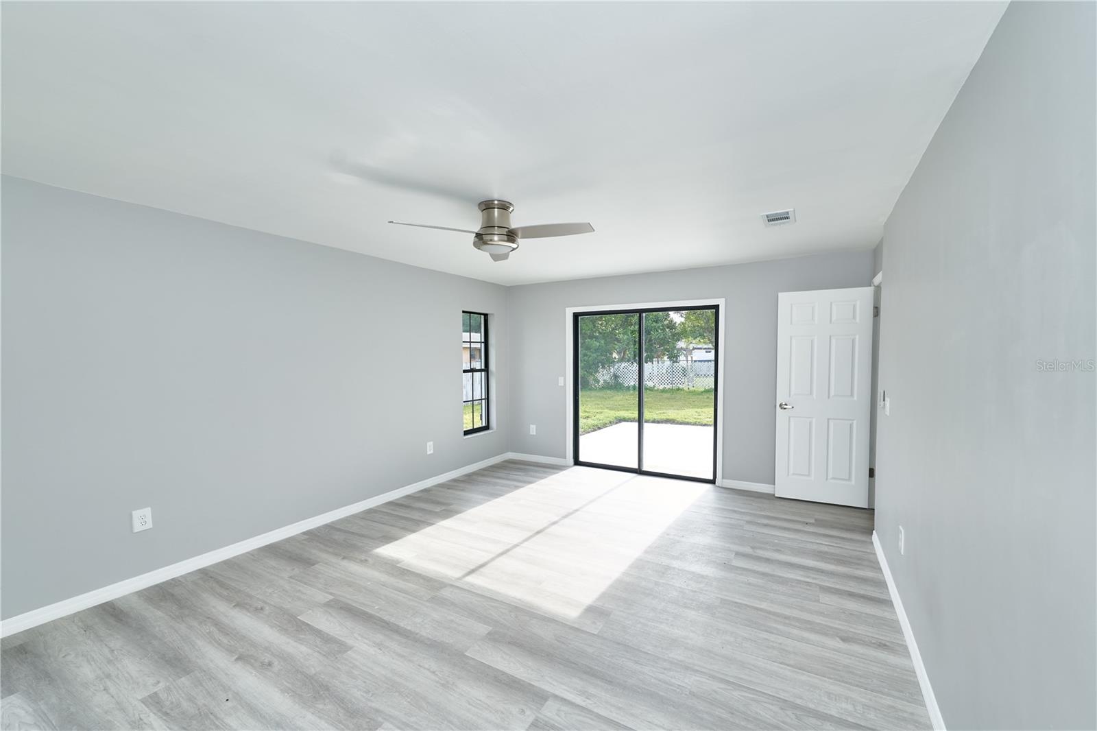 211 MARION OAKS LN, OCALA, FL, 34473