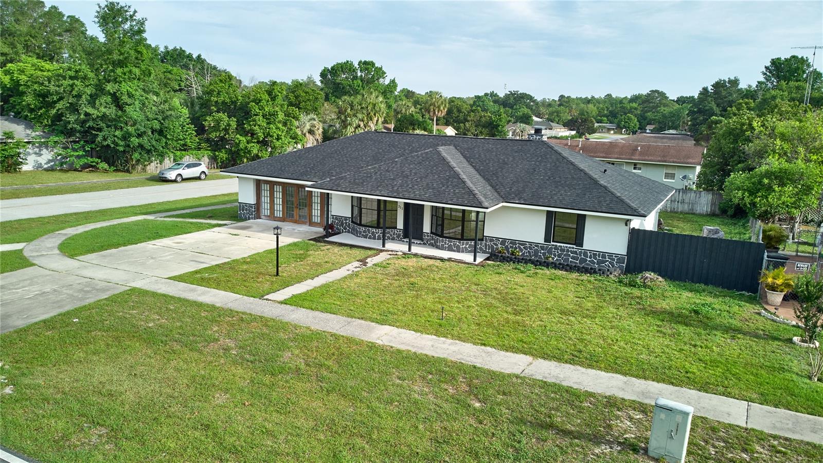 211 MARION OAKS LN, OCALA, FL, 34473