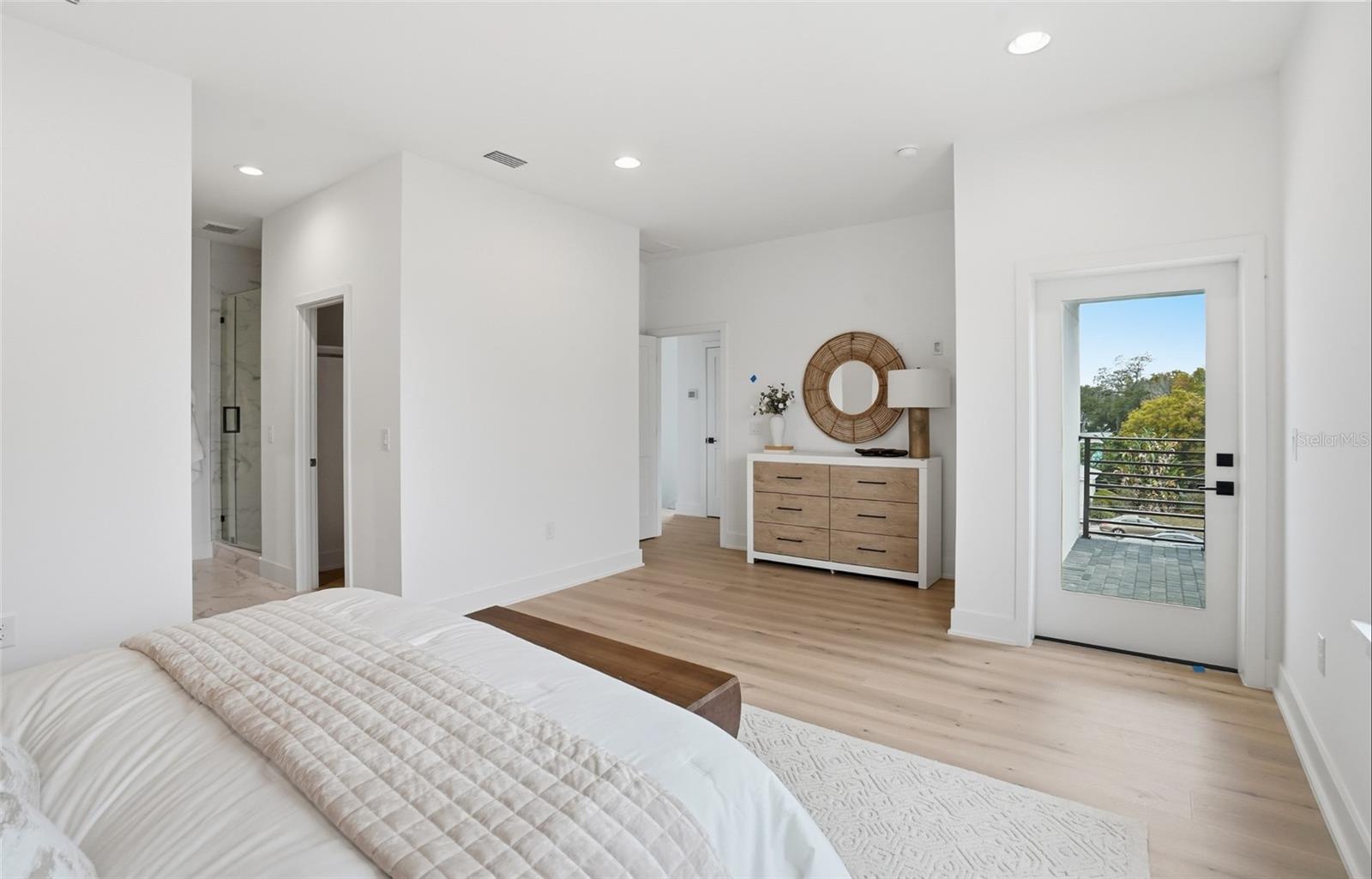 3002 W PLATT #4, TAMPA, FL, 33609