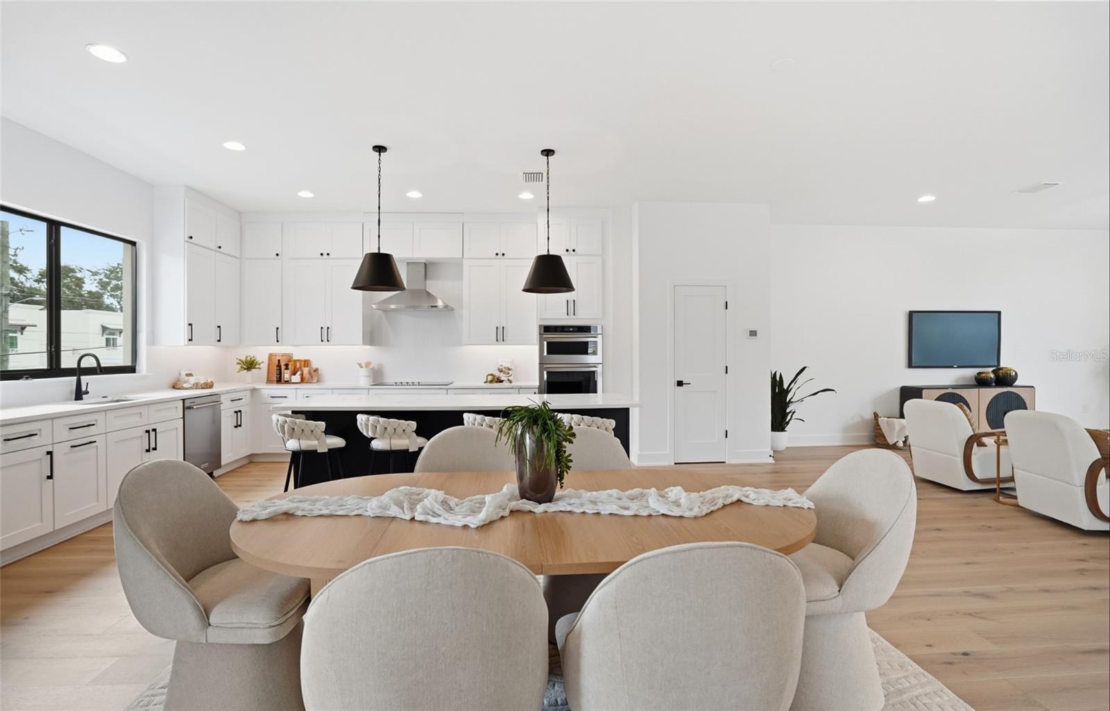 3002 W PLATT #4, TAMPA, FL, 33609