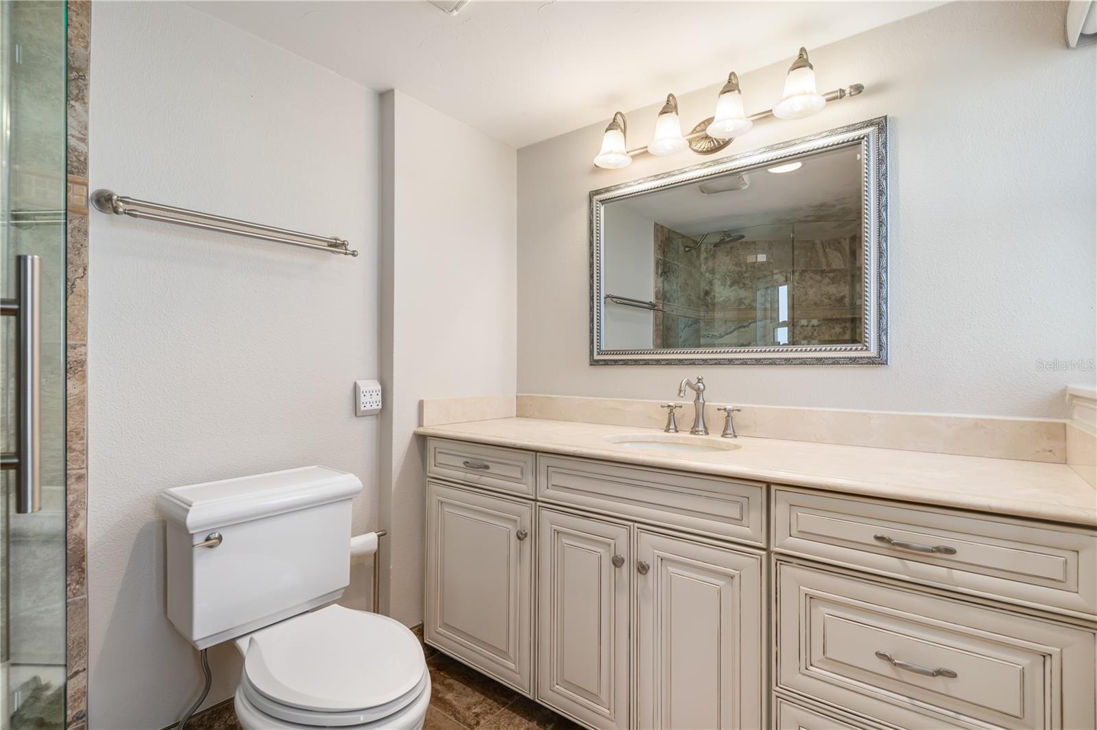 435 S GULFSTREAM AVE #1103, SARASOTA, FL, 34236