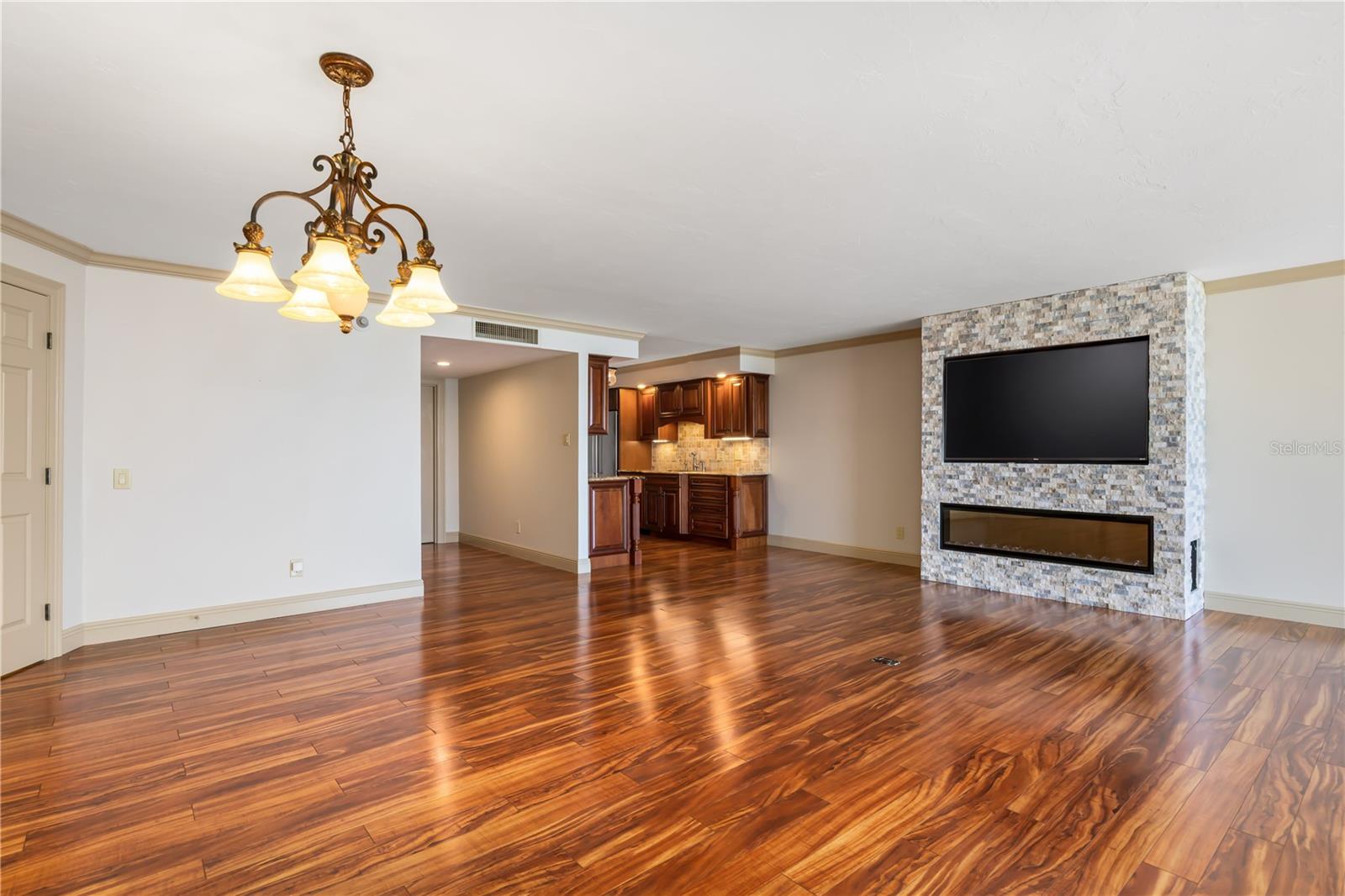 435 S GULFSTREAM AVE #1103, SARASOTA, FL, 34236