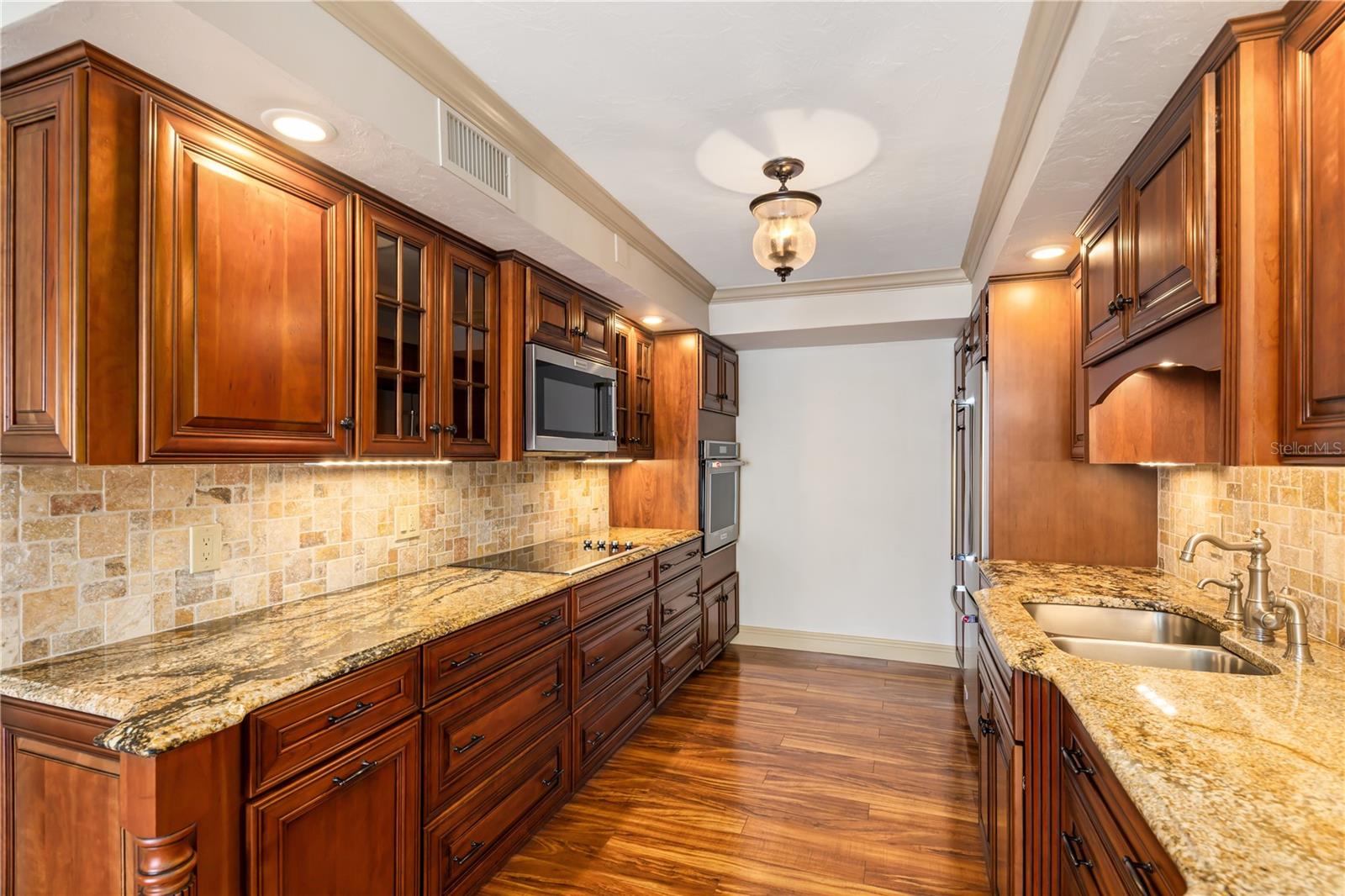 435 S GULFSTREAM AVE #1103, SARASOTA, FL, 34236