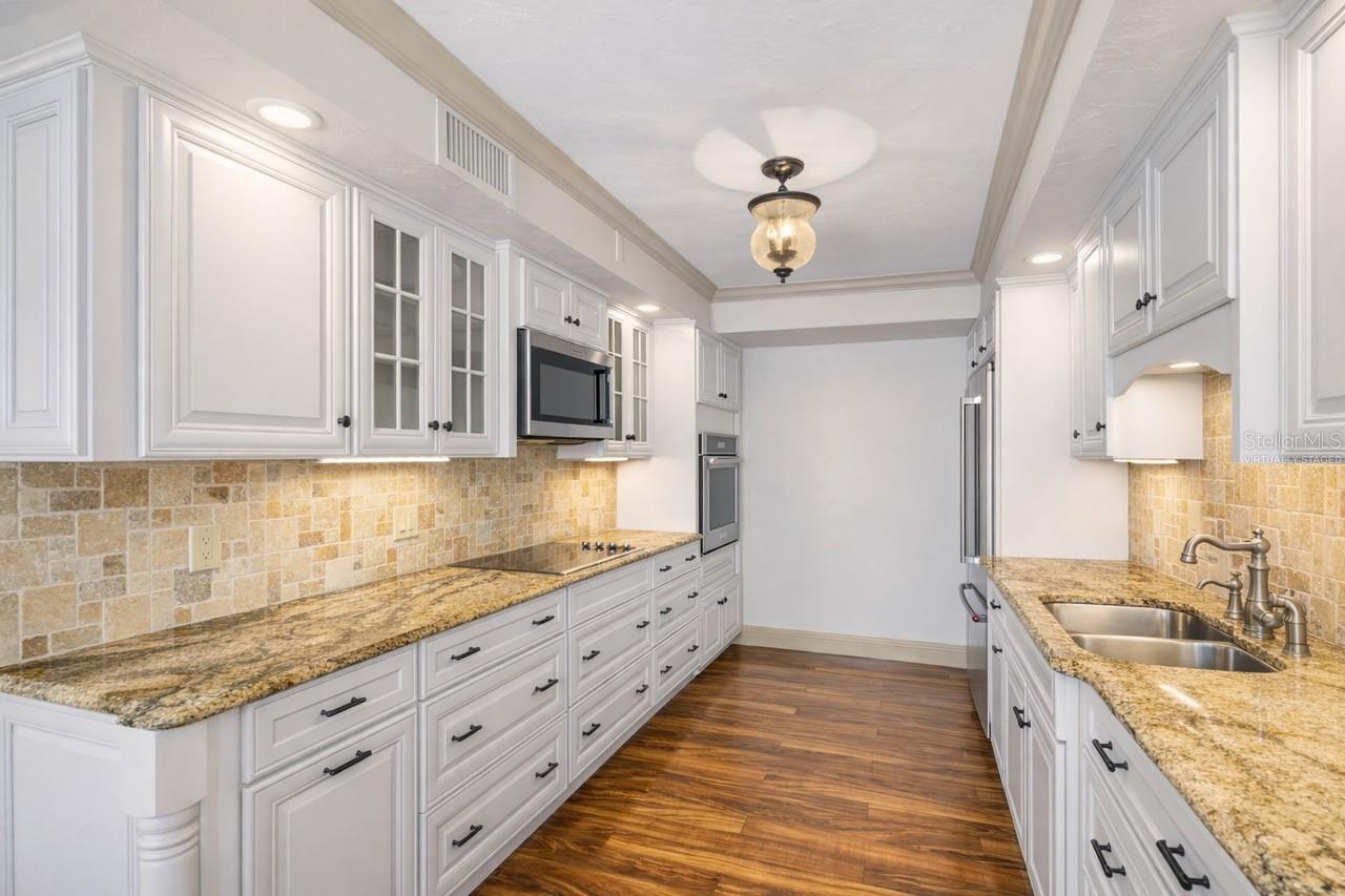 435 S GULFSTREAM AVE #1103, SARASOTA, FL, 34236