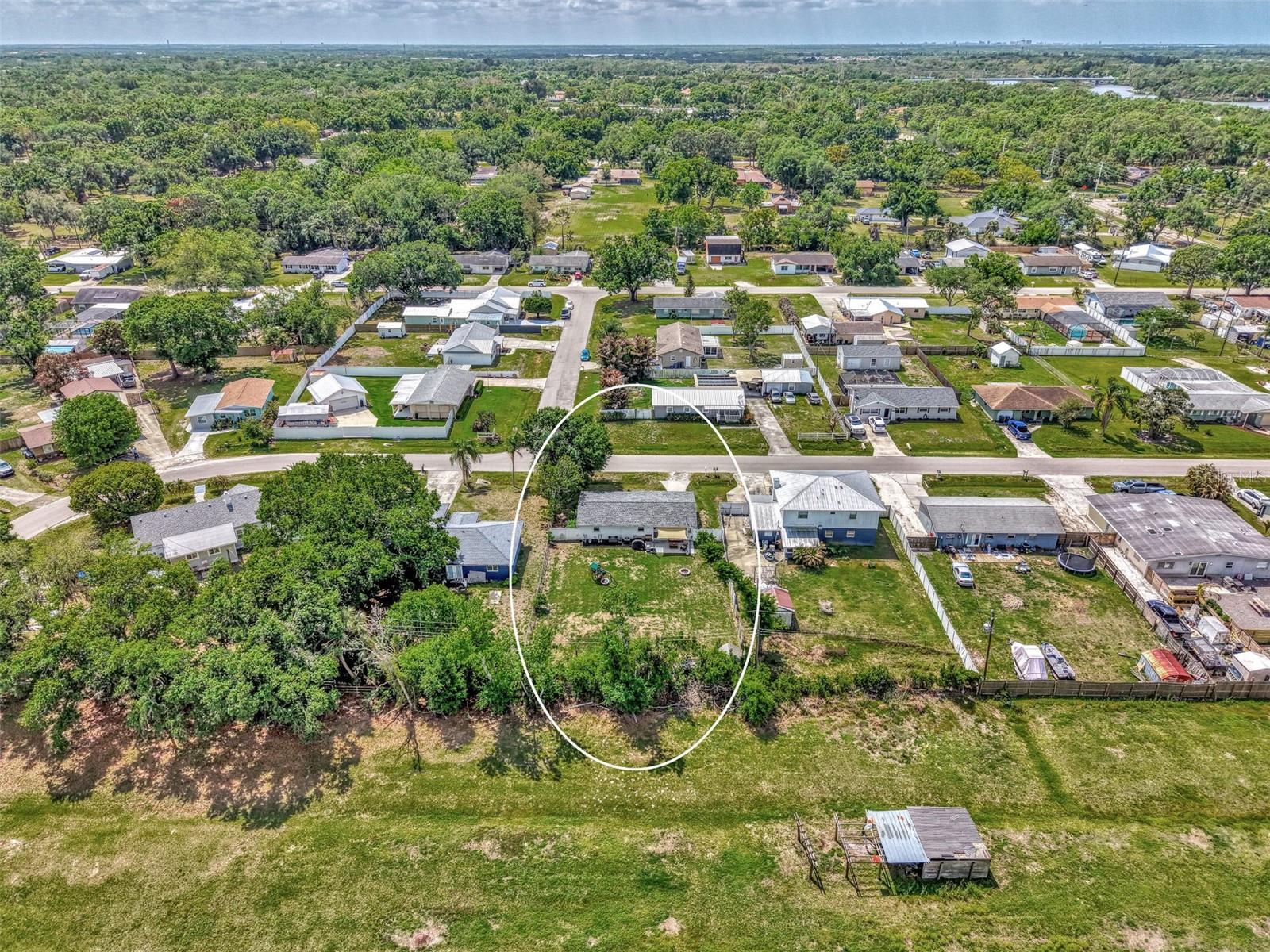 5807 28TH AVENUE DR E, BRADENTON, FL, 34208