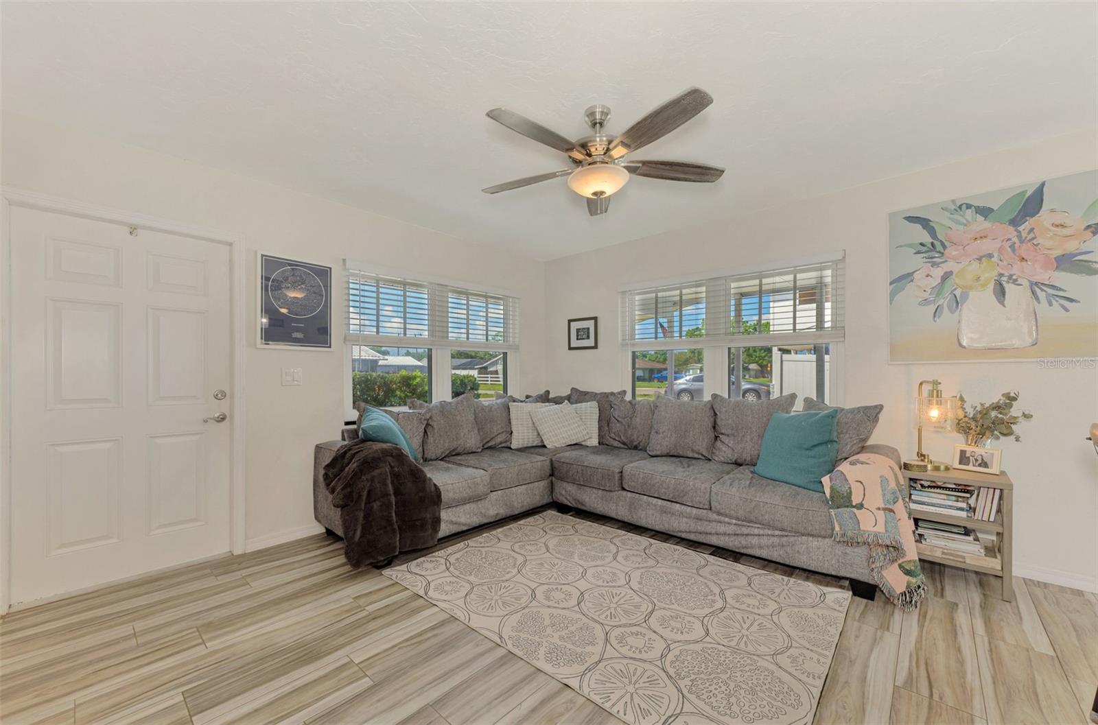 5807 28TH AVENUE DR E, BRADENTON, FL, 34208