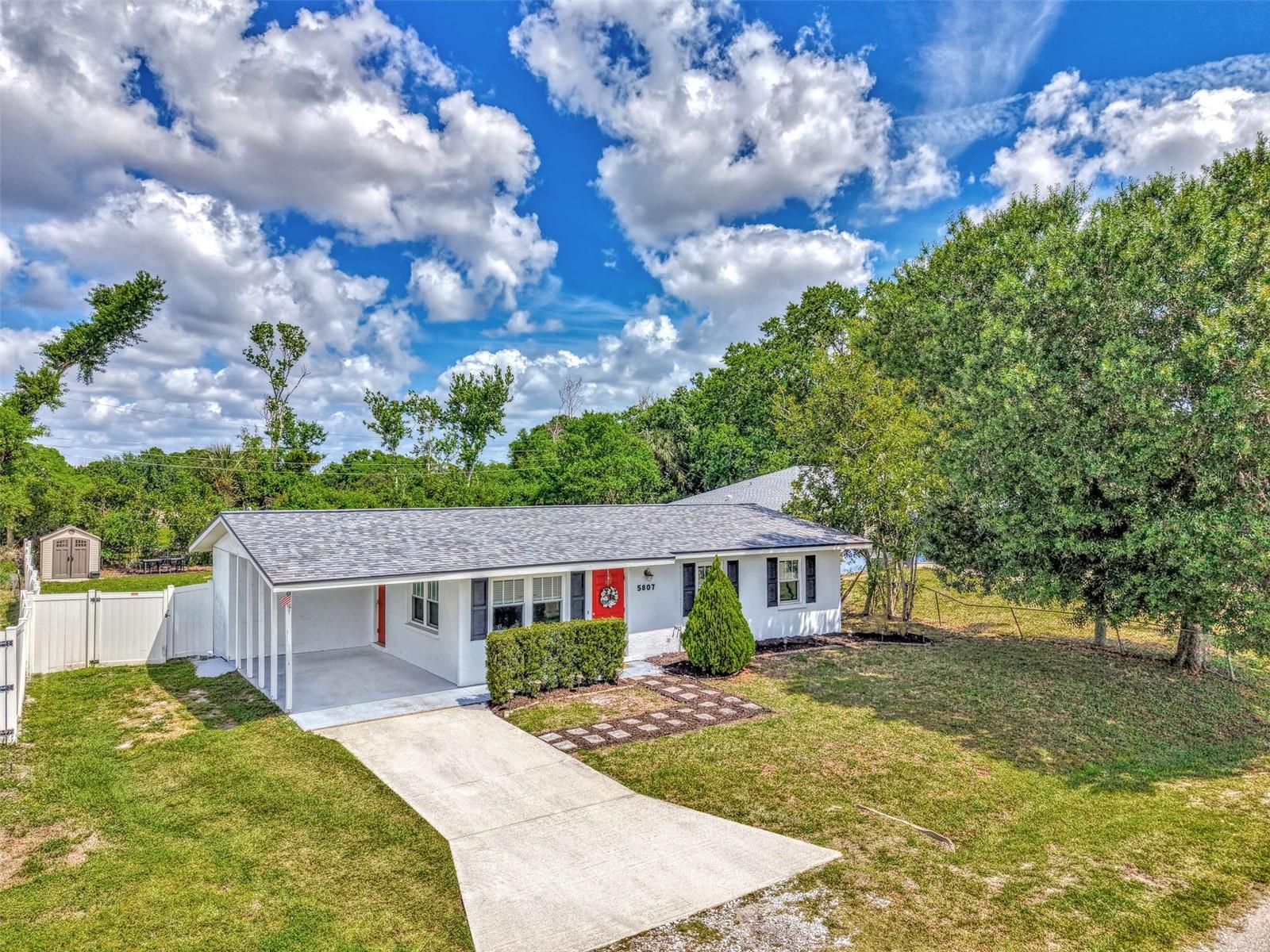 5807 28TH AVENUE DR E, BRADENTON, FL, 34208