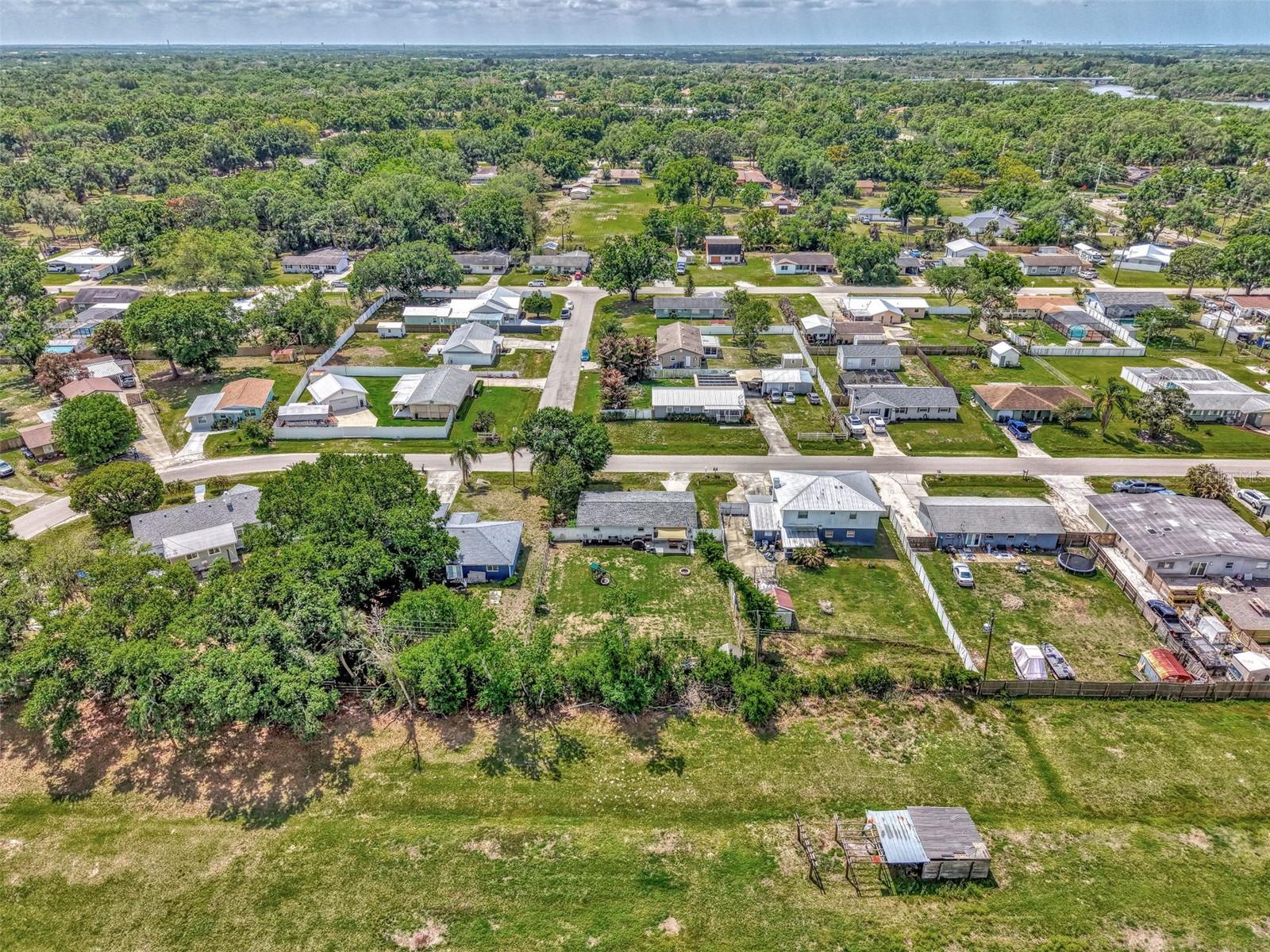 5807 28TH AVENUE DR E, BRADENTON, FL, 34208