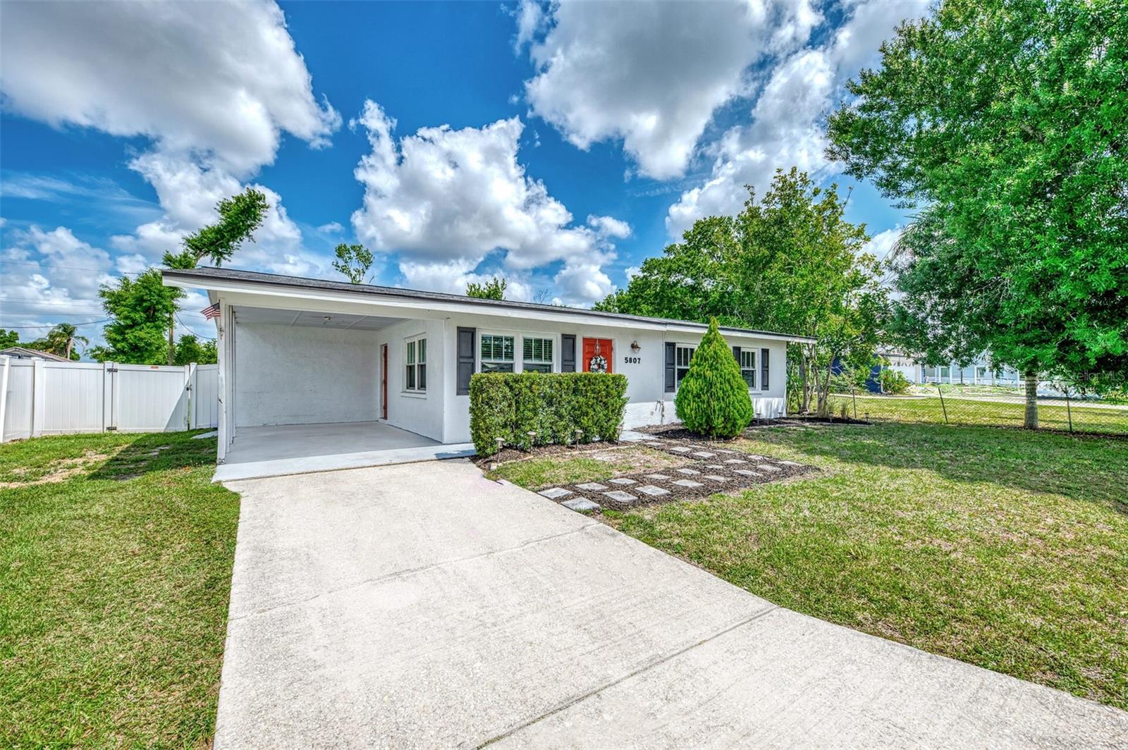 5807 28TH AVENUE DR E, BRADENTON, FL, 34208