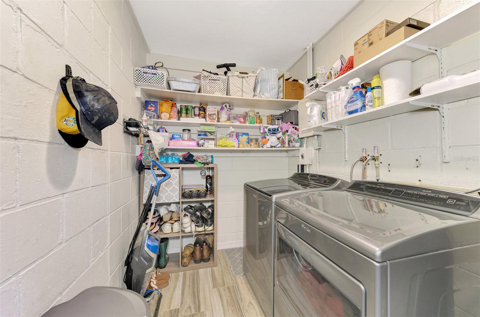 5807 28TH AVENUE DR E, BRADENTON, FL, 34208