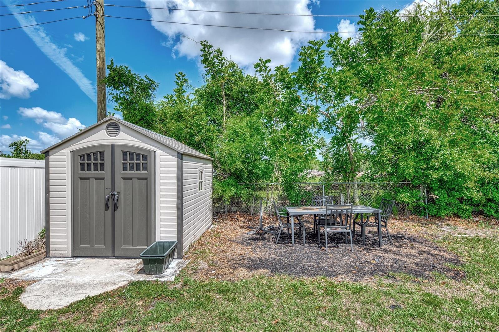 5807 28TH AVENUE DR E, BRADENTON, FL, 34208