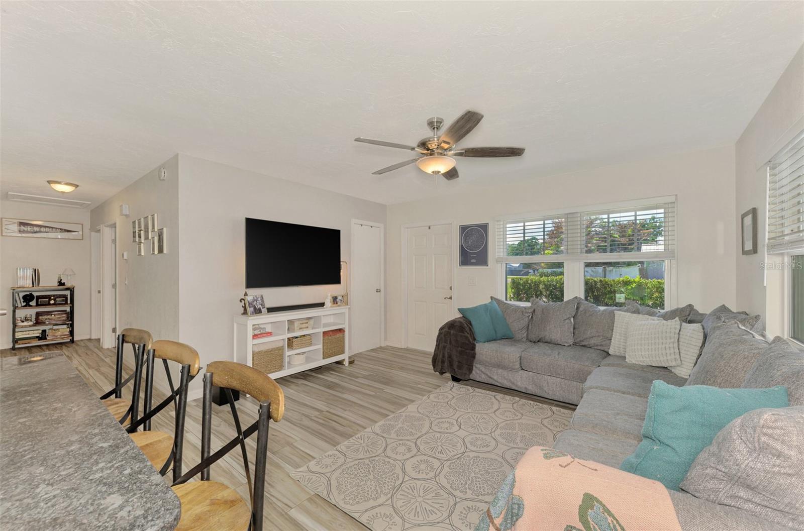 5807 28TH AVENUE DR E, BRADENTON, FL, 34208