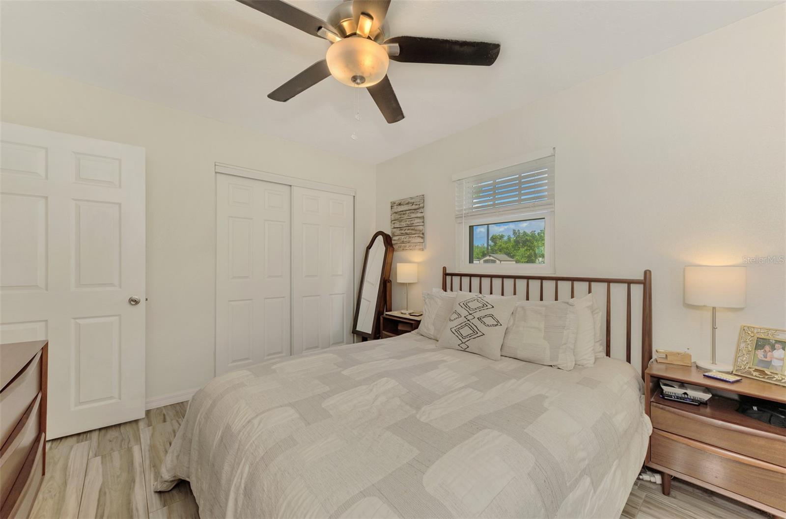 5807 28TH AVENUE DR E, BRADENTON, FL, 34208
