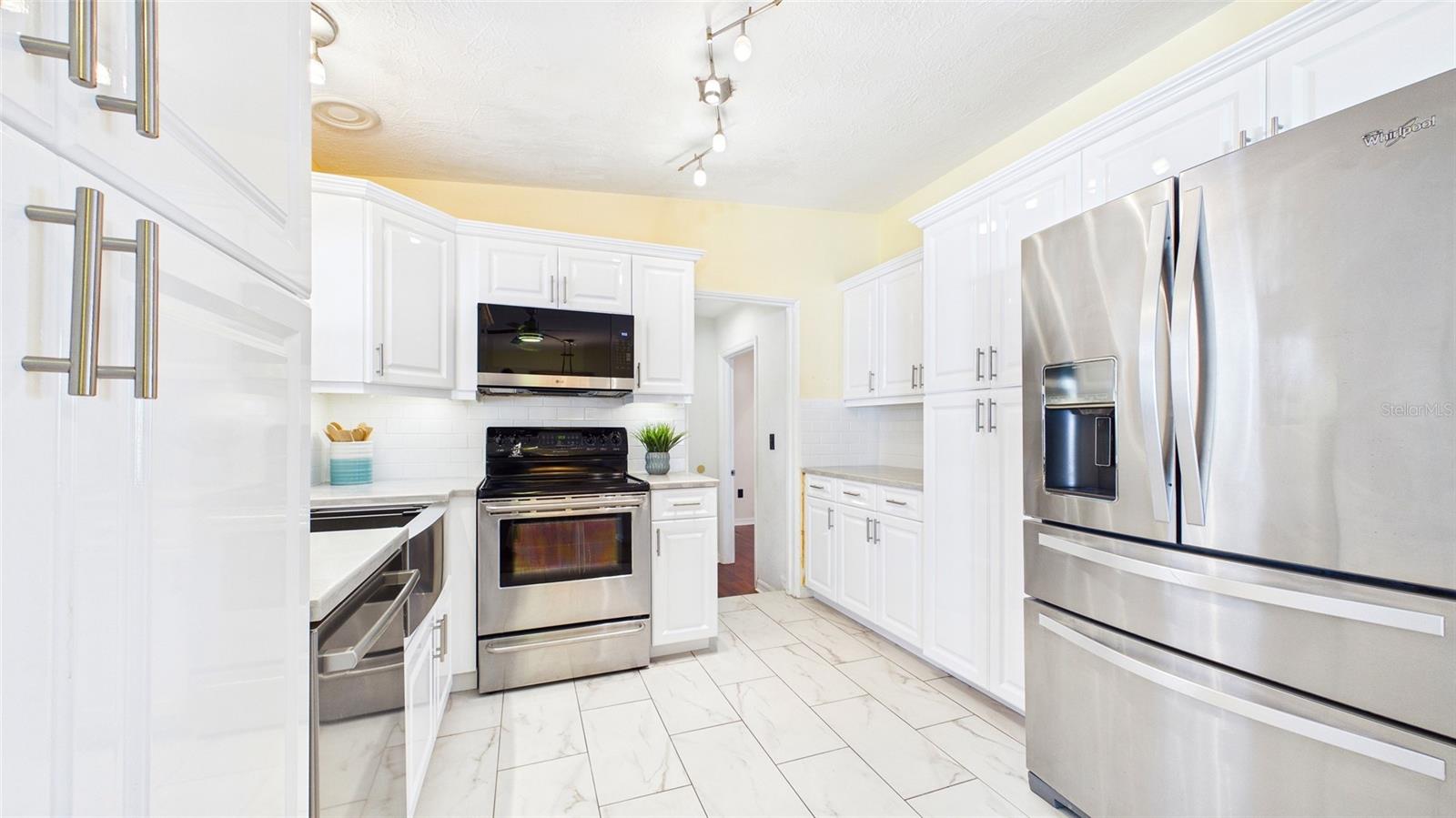 6447 17TH PL N, ST PETERSBURG, FL, 33710