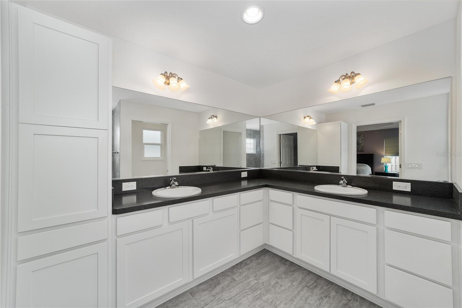 3335 ROHAN RD, OXFORD, FL, 34484