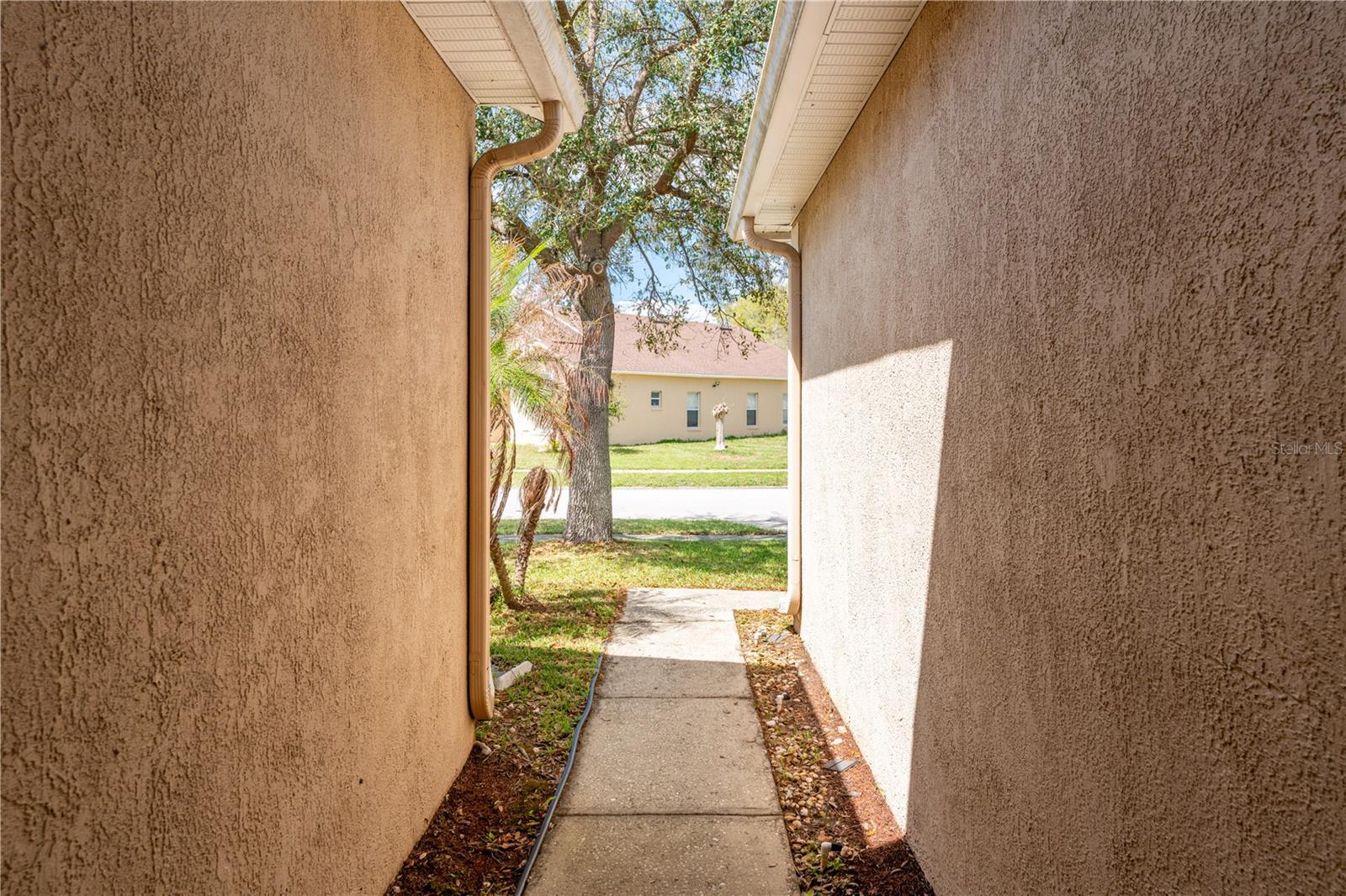 2563 ASTER COVE LN, KISSIMMEE, FL, 34758