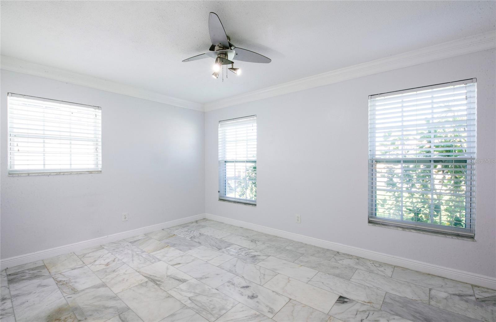 551 CRYSTAL DR, MADEIRA BEACH, FL, 33708