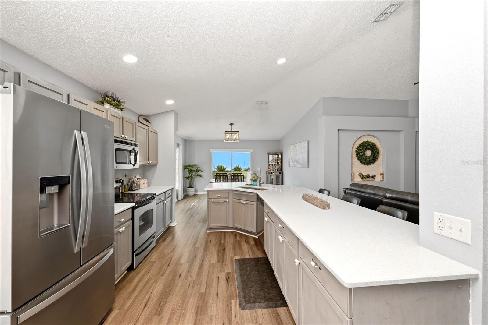 2257 KINGSCREST CIR, APOPKA, FL, 32712