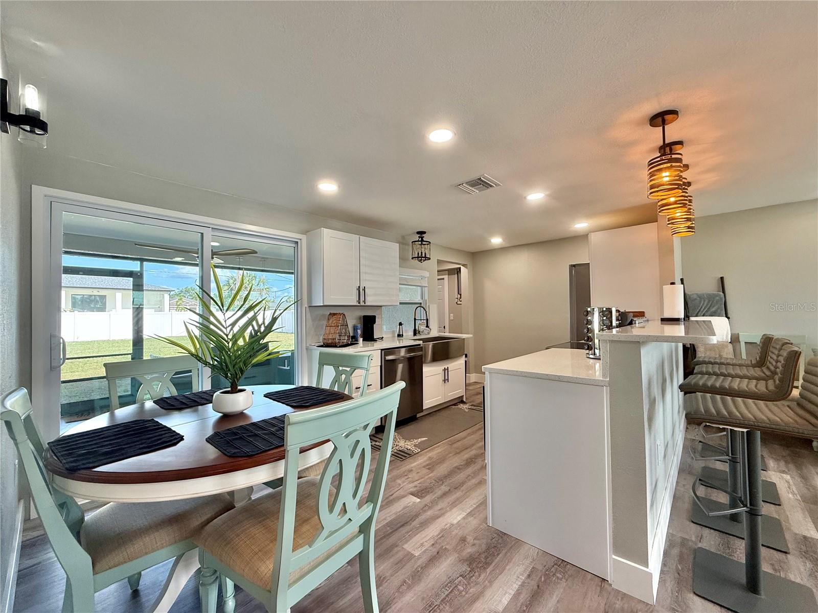 3324 PORT CHARLOTTE BLVD, PORT CHARLOTTE, FL, 33952