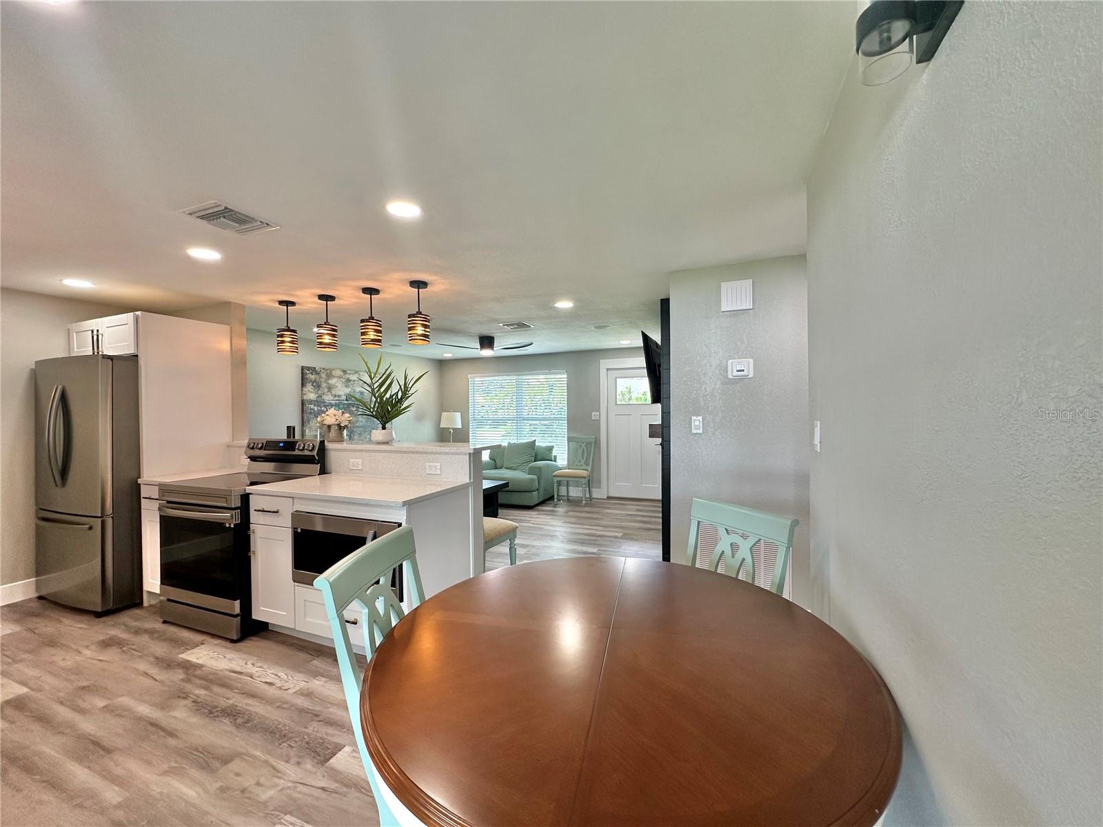 3324 PORT CHARLOTTE BLVD, PORT CHARLOTTE, FL, 33952