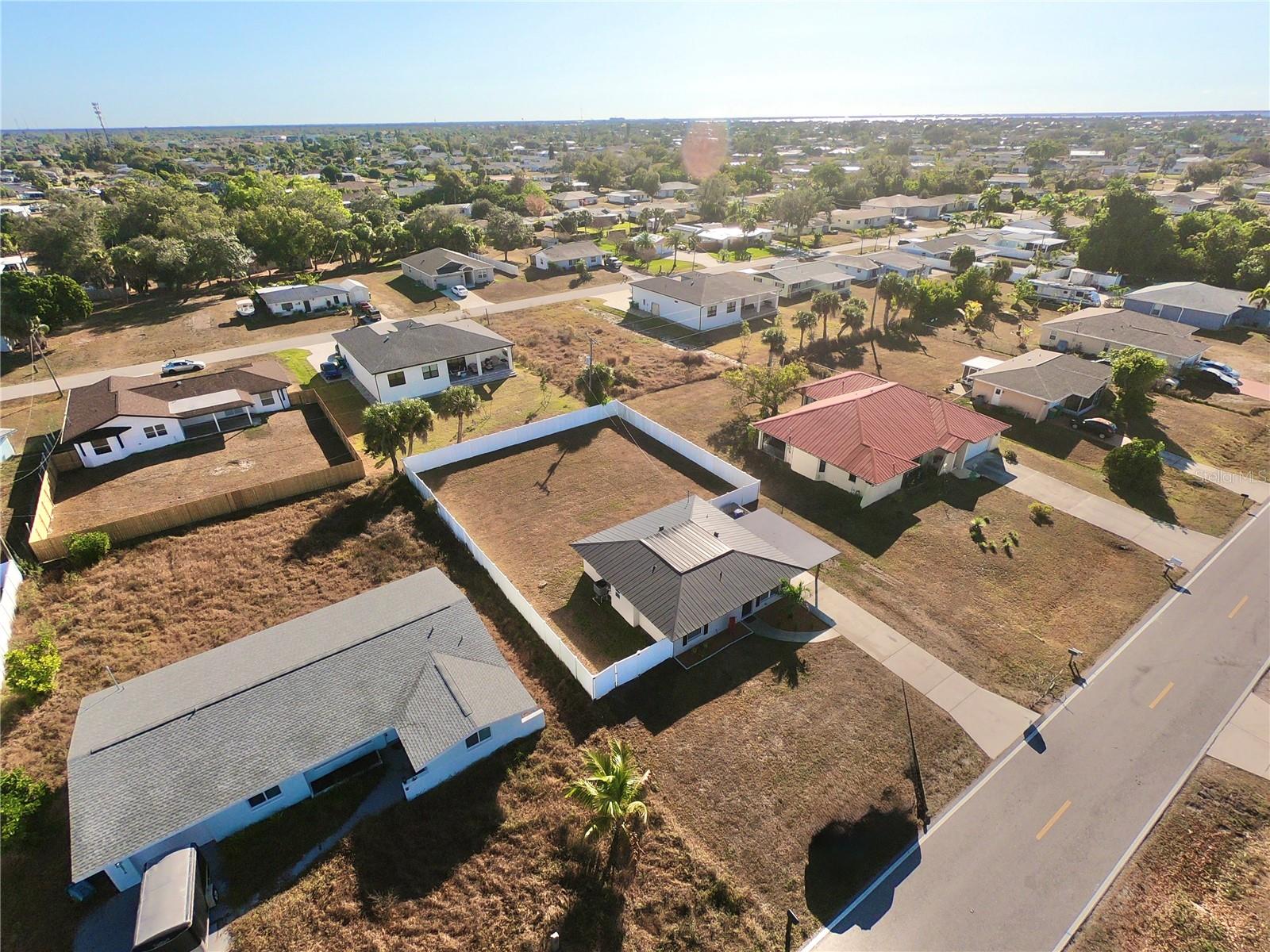 3324 PORT CHARLOTTE BLVD, PORT CHARLOTTE, FL, 33952
