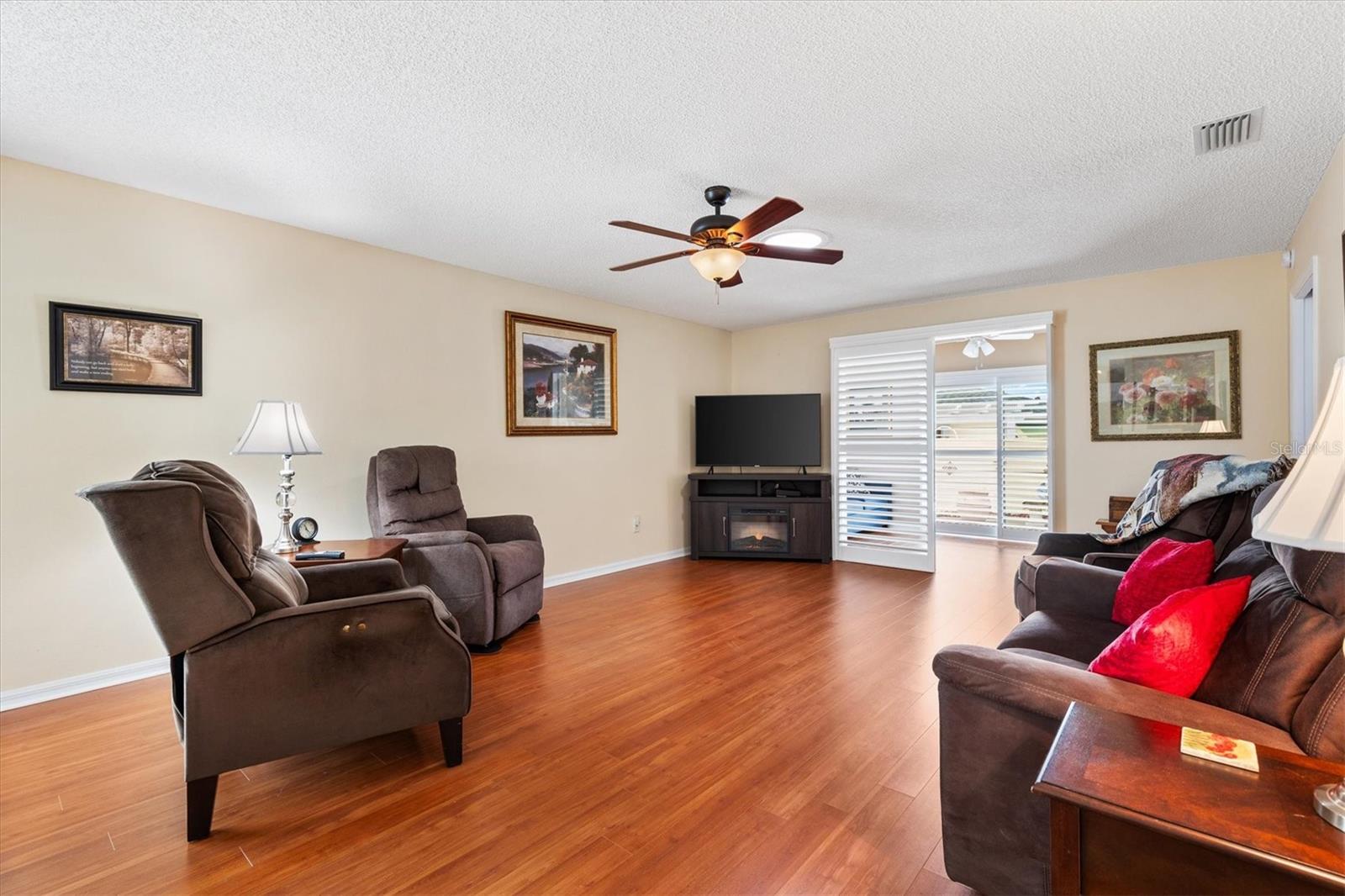 1483 AZTECA LOOP, THE VILLAGES, FL, 32162