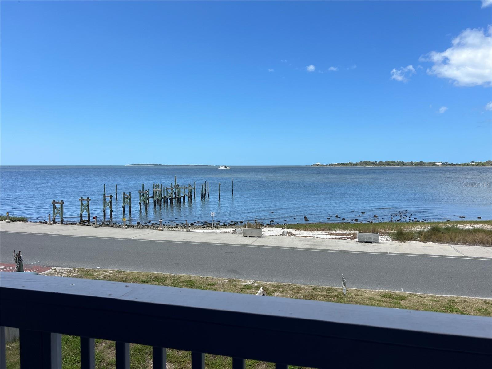 850 3RD ST #2, CEDAR KEY, FL, 32625