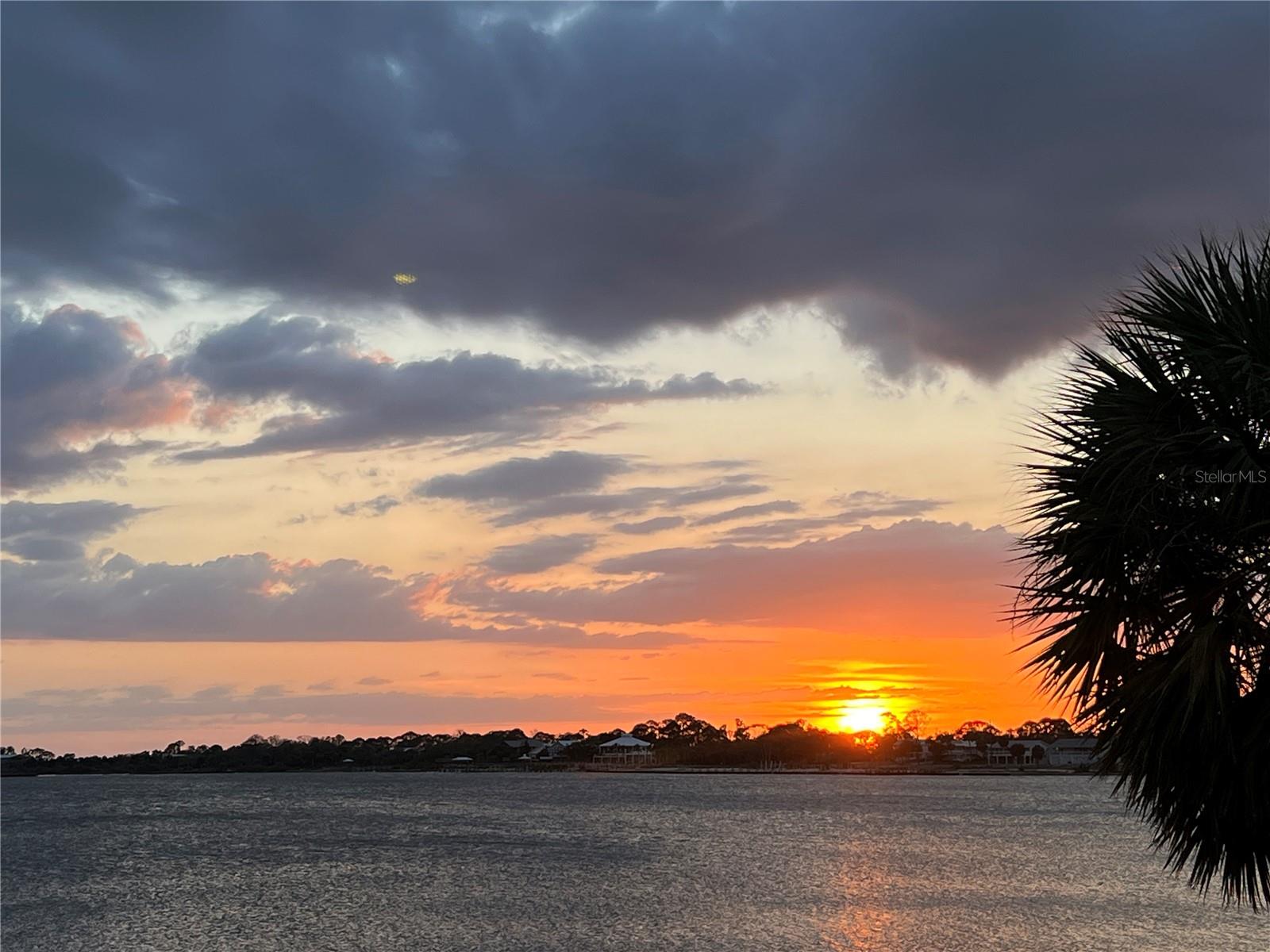 850 3RD ST #2, CEDAR KEY, FL, 32625