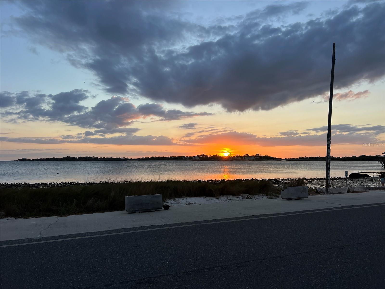850 3RD ST #2, CEDAR KEY, FL, 32625