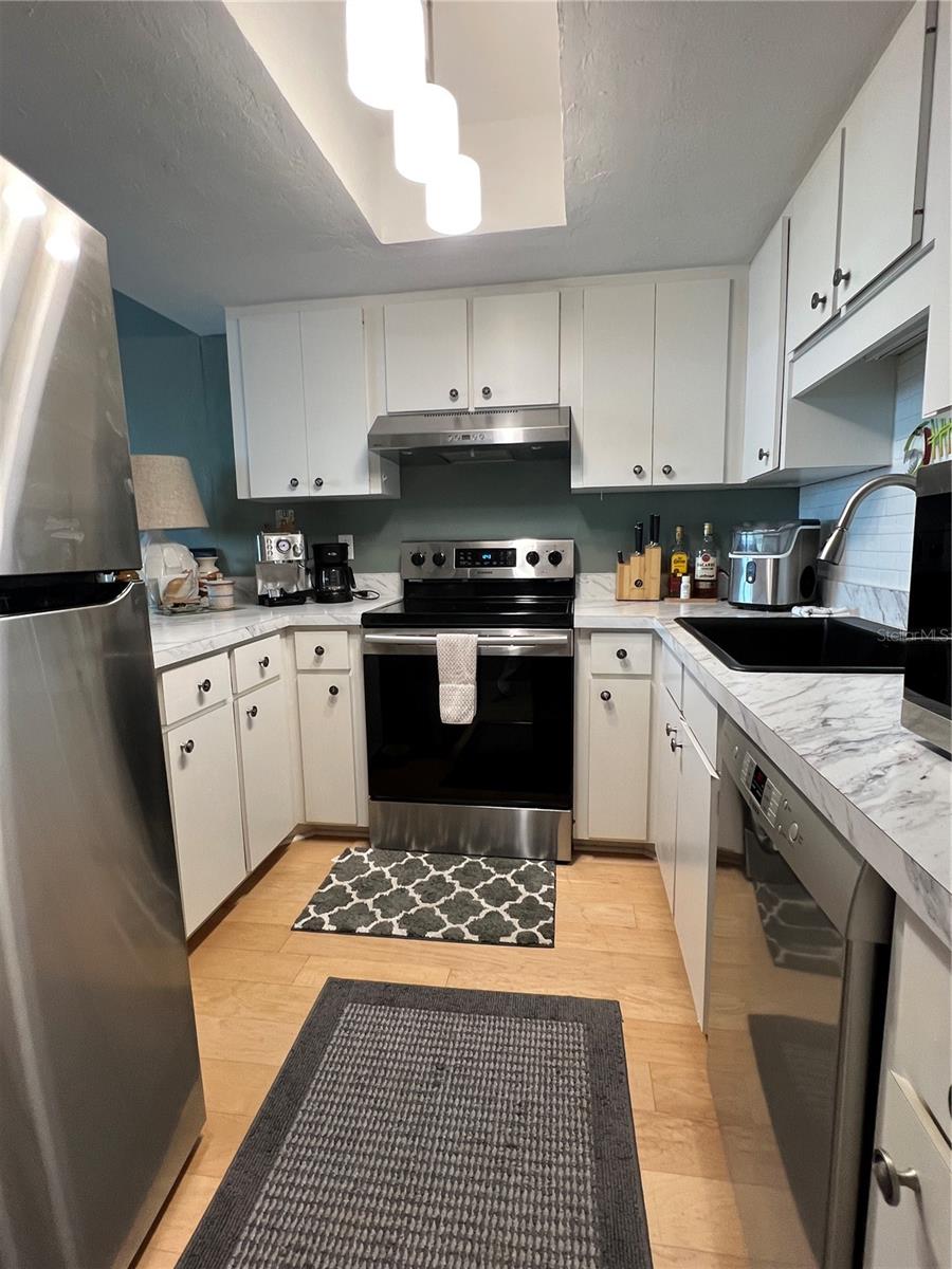 850 3RD ST #2, CEDAR KEY, FL, 32625