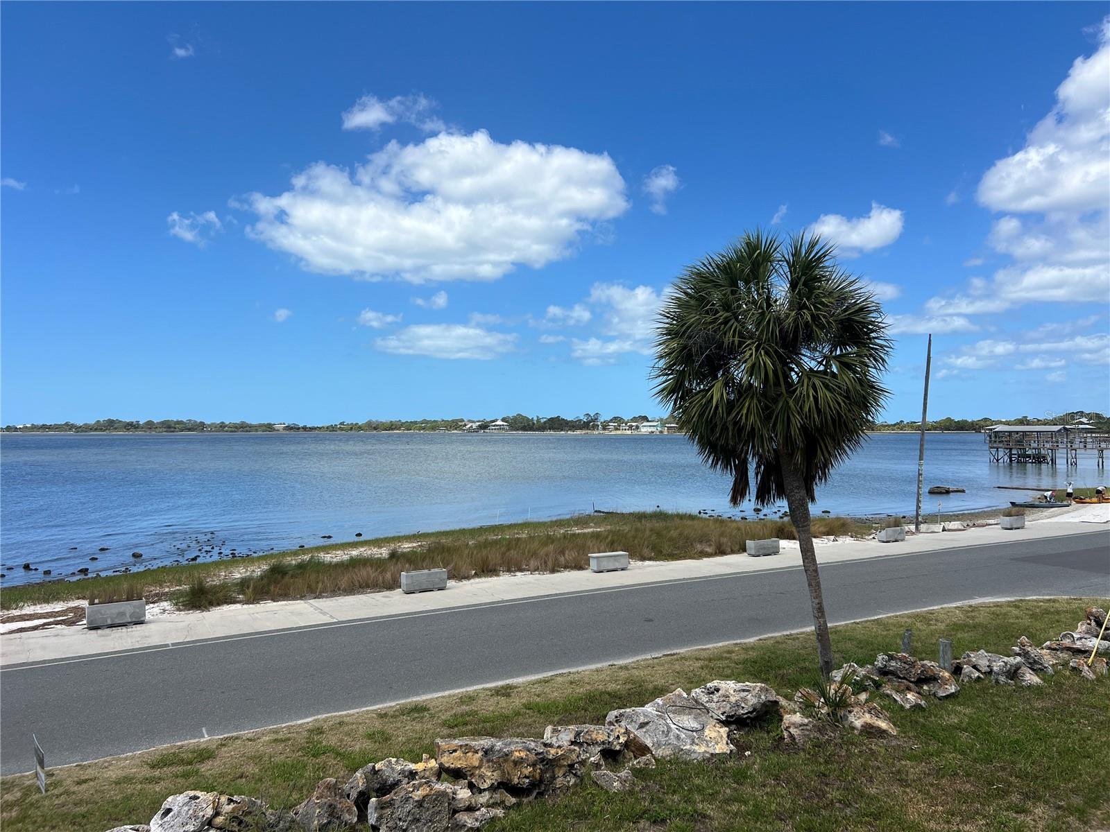 850 3RD ST #2, CEDAR KEY, FL, 32625