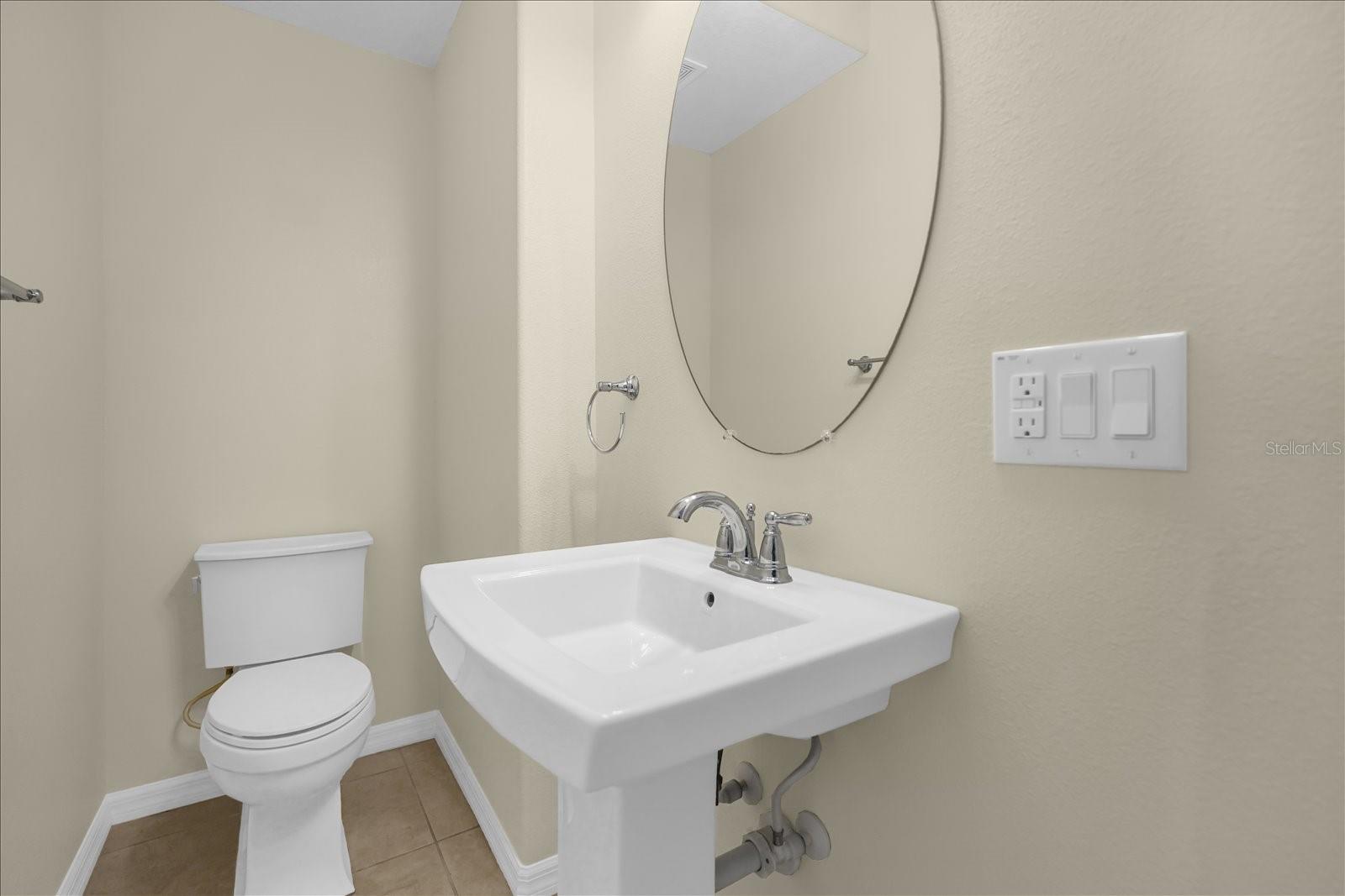 8943 HILDRETH AVE, ORLANDO, FL, 32832