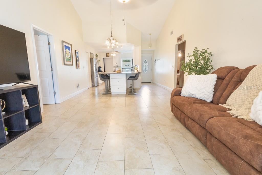 2022 RUDDER DR, VALRICO, FL, 33594