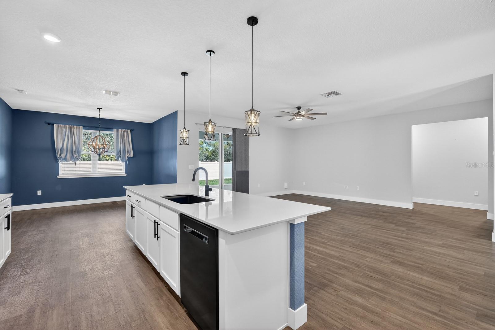 98 BUD HOLLOW DR, PALM COAST, FL, 32137