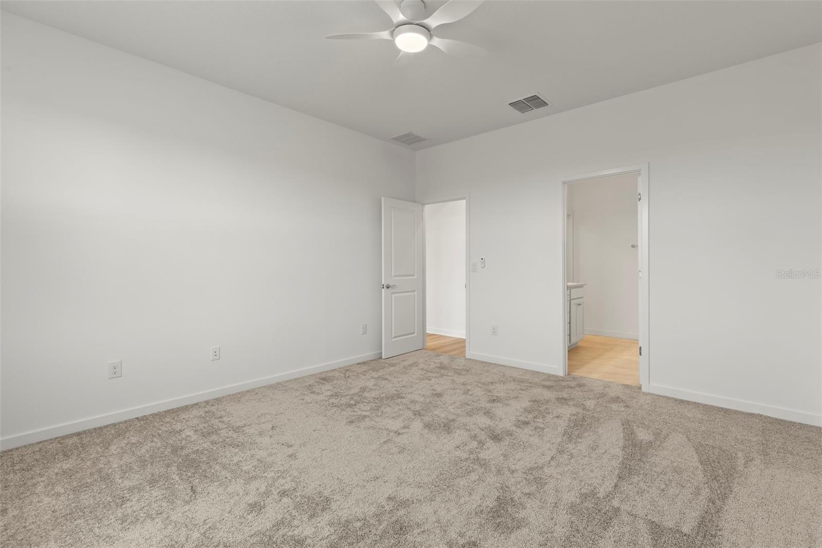 6703 MICHAEL FAVOR WAY, WESLEY CHAPEL, FL, 33545