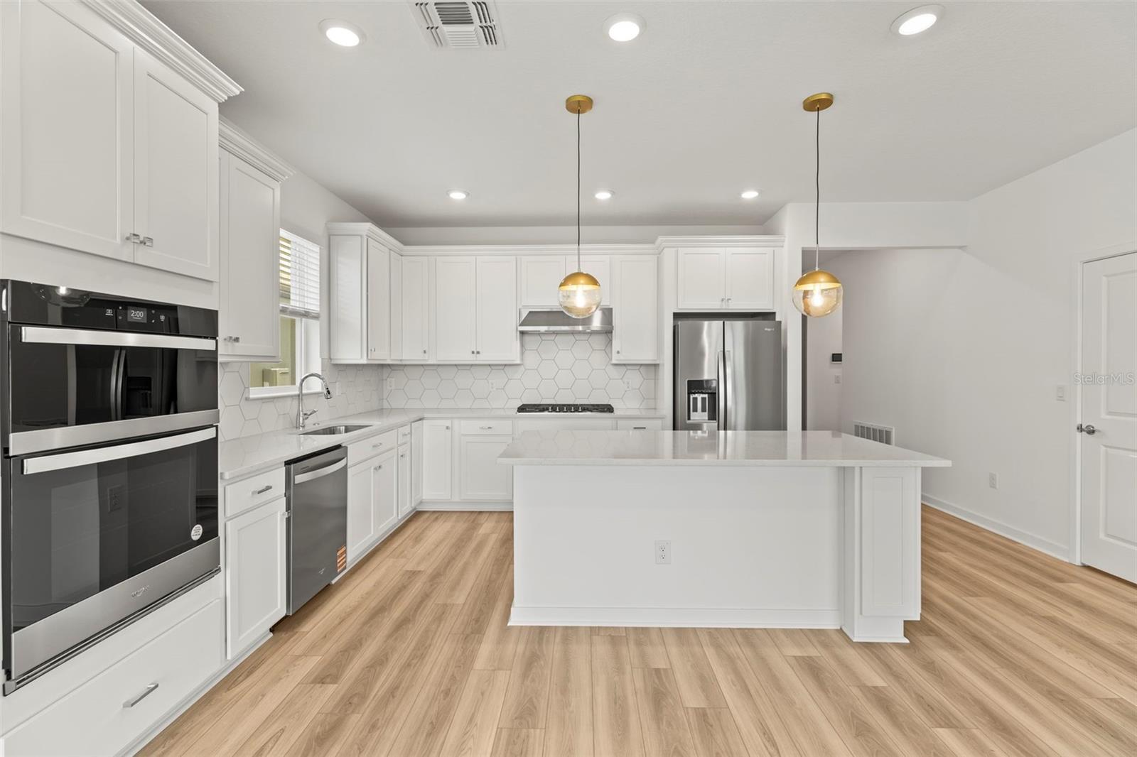 6703 MICHAEL FAVOR WAY, WESLEY CHAPEL, FL, 33545