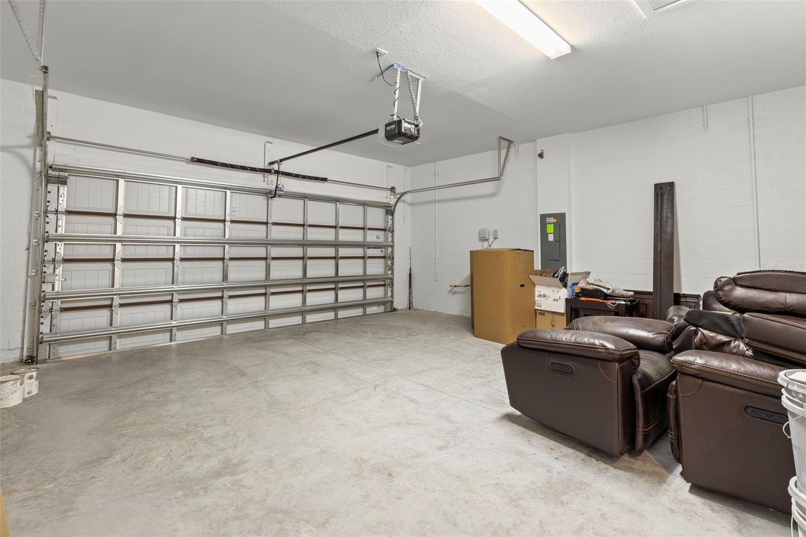 6703 MICHAEL FAVOR WAY, WESLEY CHAPEL, FL, 33545