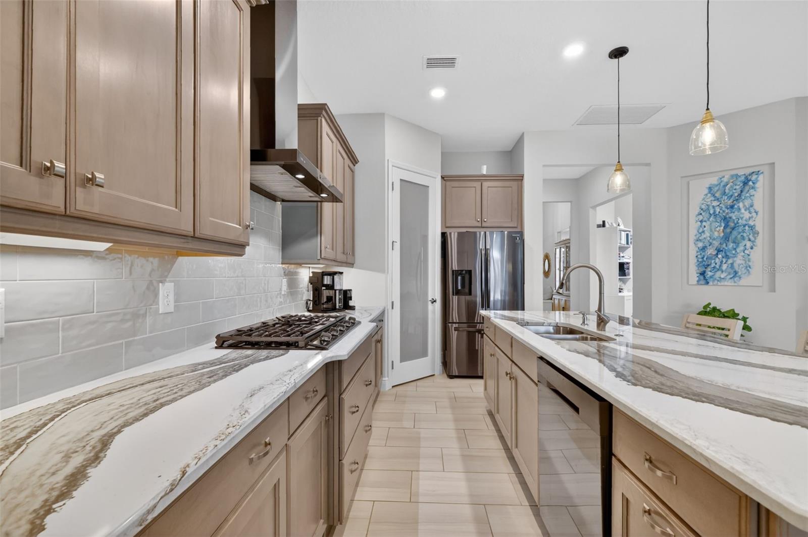 8228 BRIDGEPORT BAY CIR, MOUNT DORA, FL, 32757