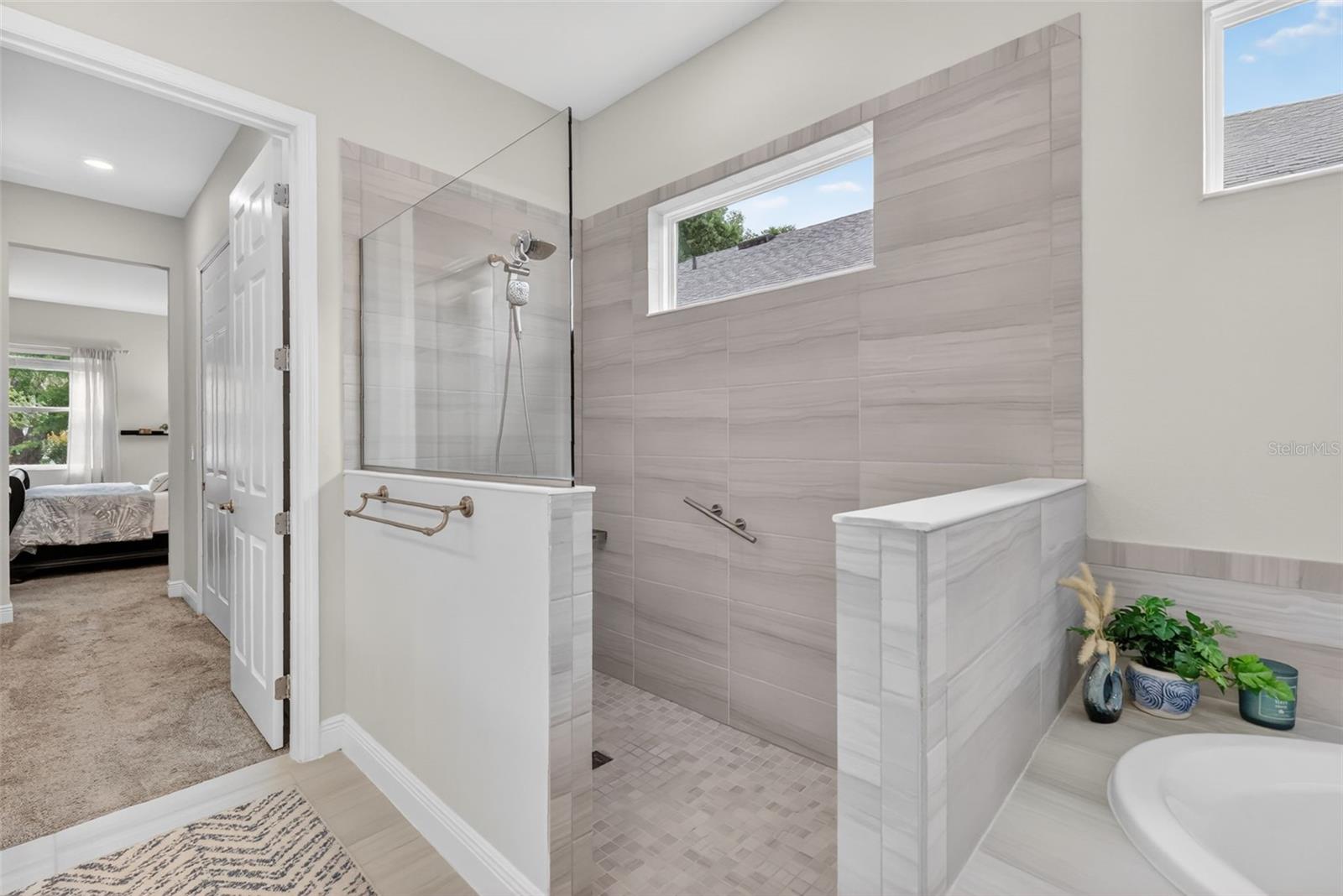 8228 BRIDGEPORT BAY CIR, MOUNT DORA, FL, 32757