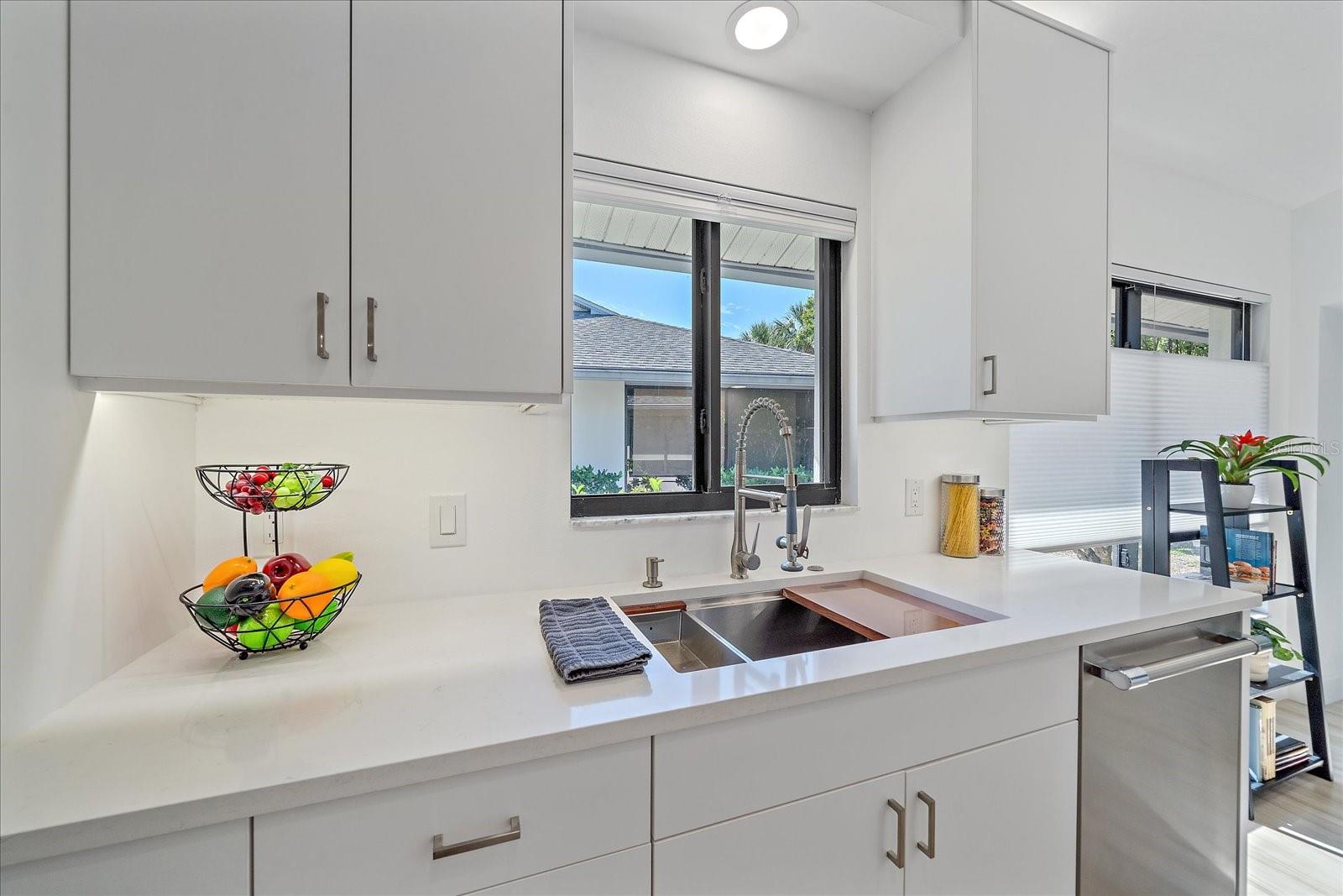 1684 PINTAIL WAY, SARASOTA, FL, 34231
