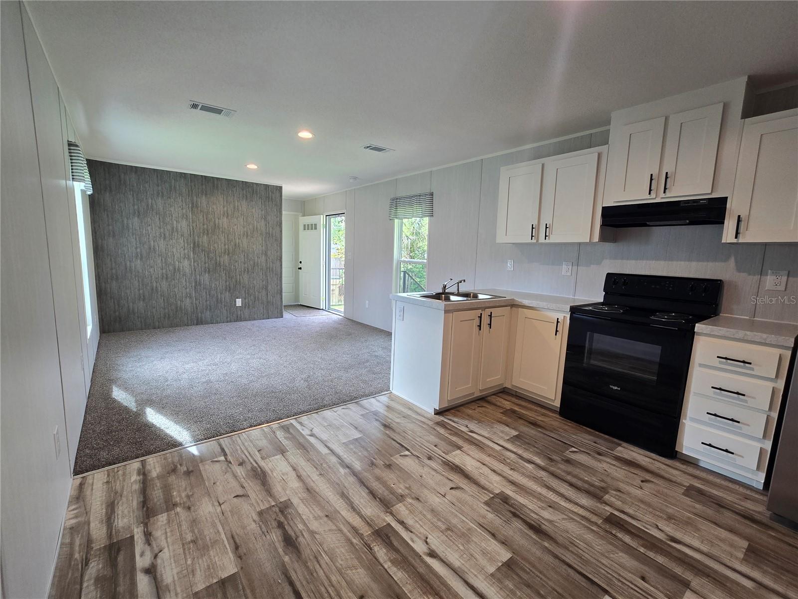 24048 ERMINE RD, ASTOR, FL, 32102